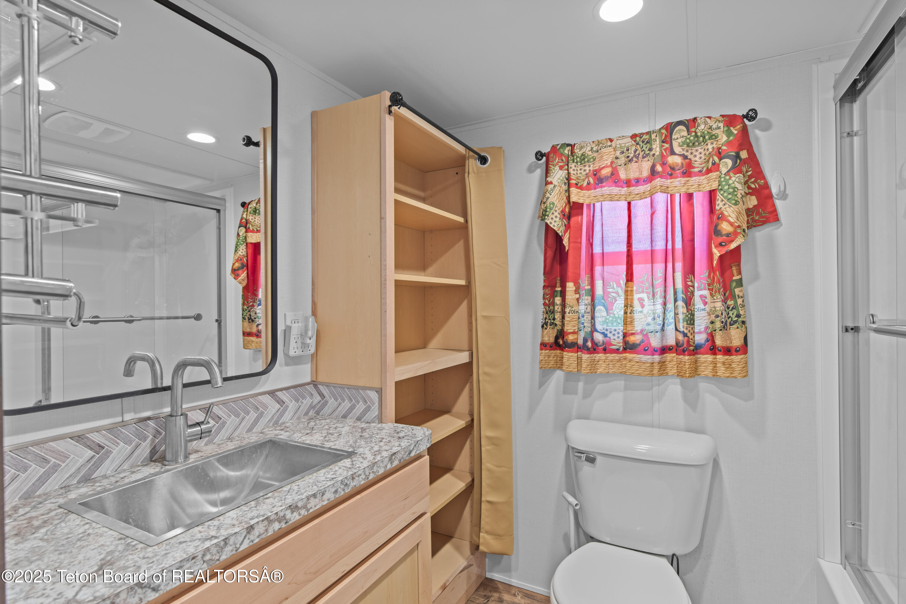 110 OXBOW Drive