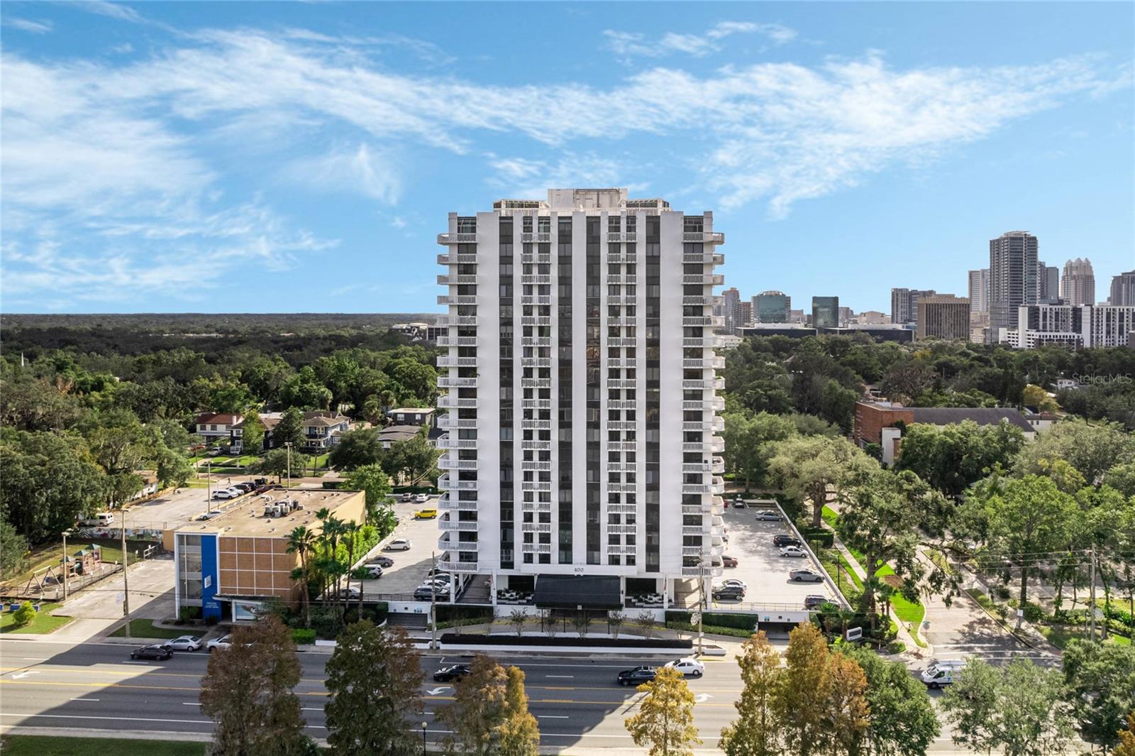 400 E COLONIAL DR #1102