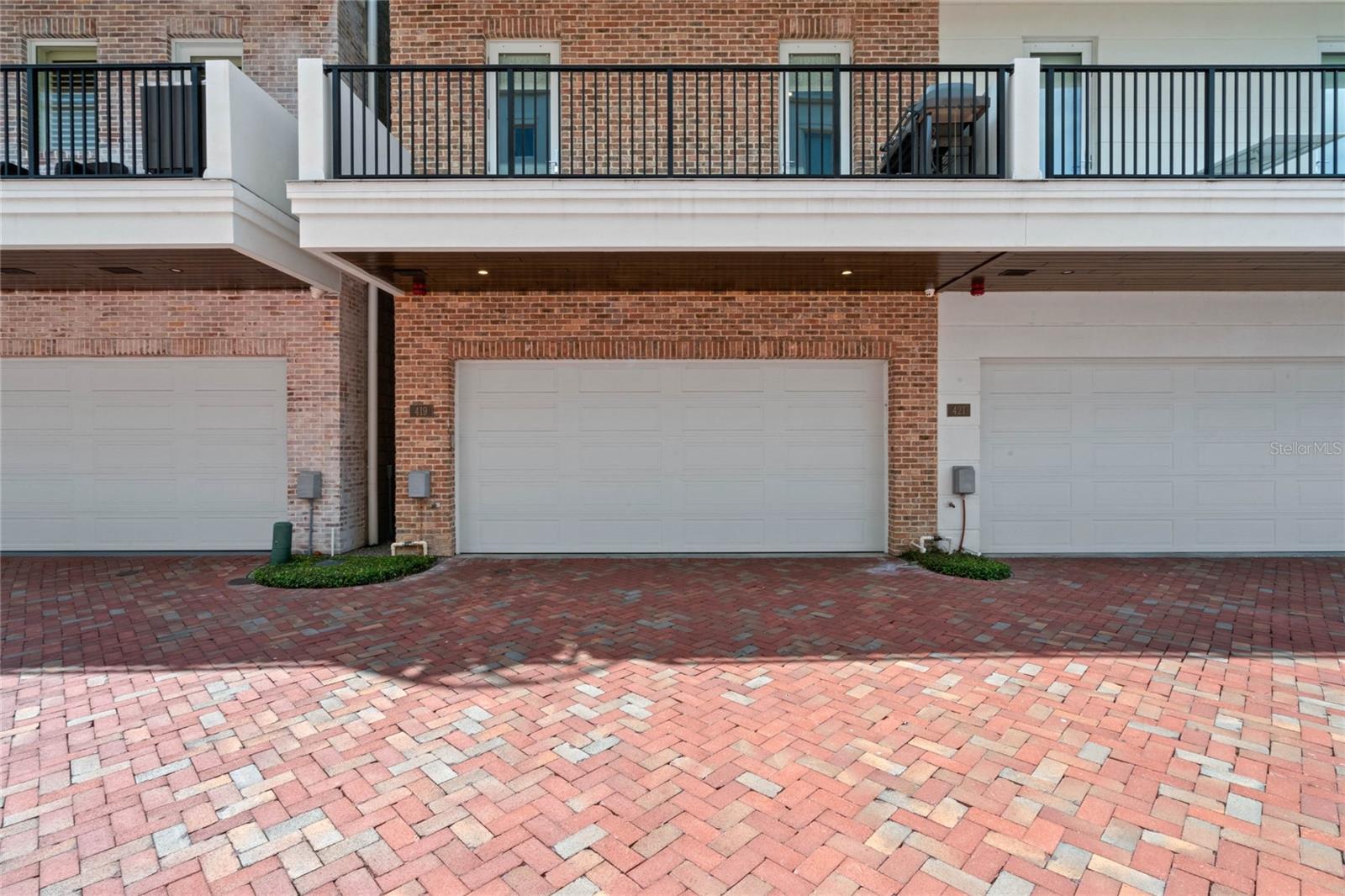 419 W MORSE BLVD