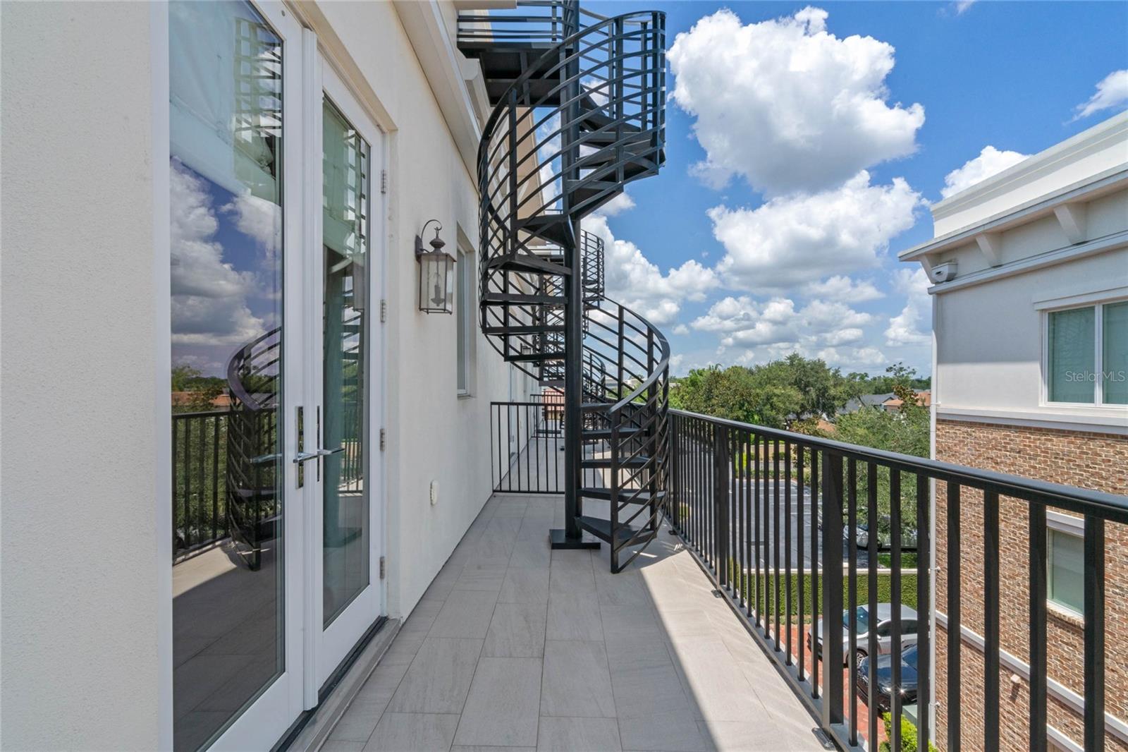 419 W MORSE BLVD