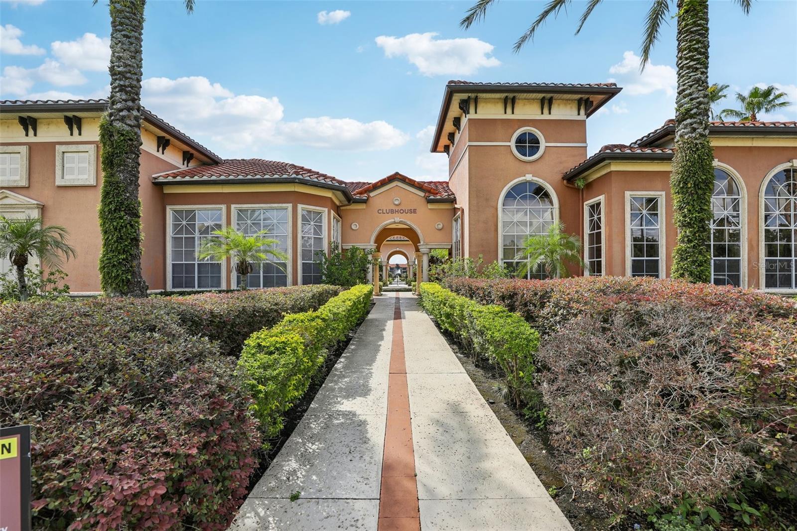 5530 METROWEST BLVD #9-211