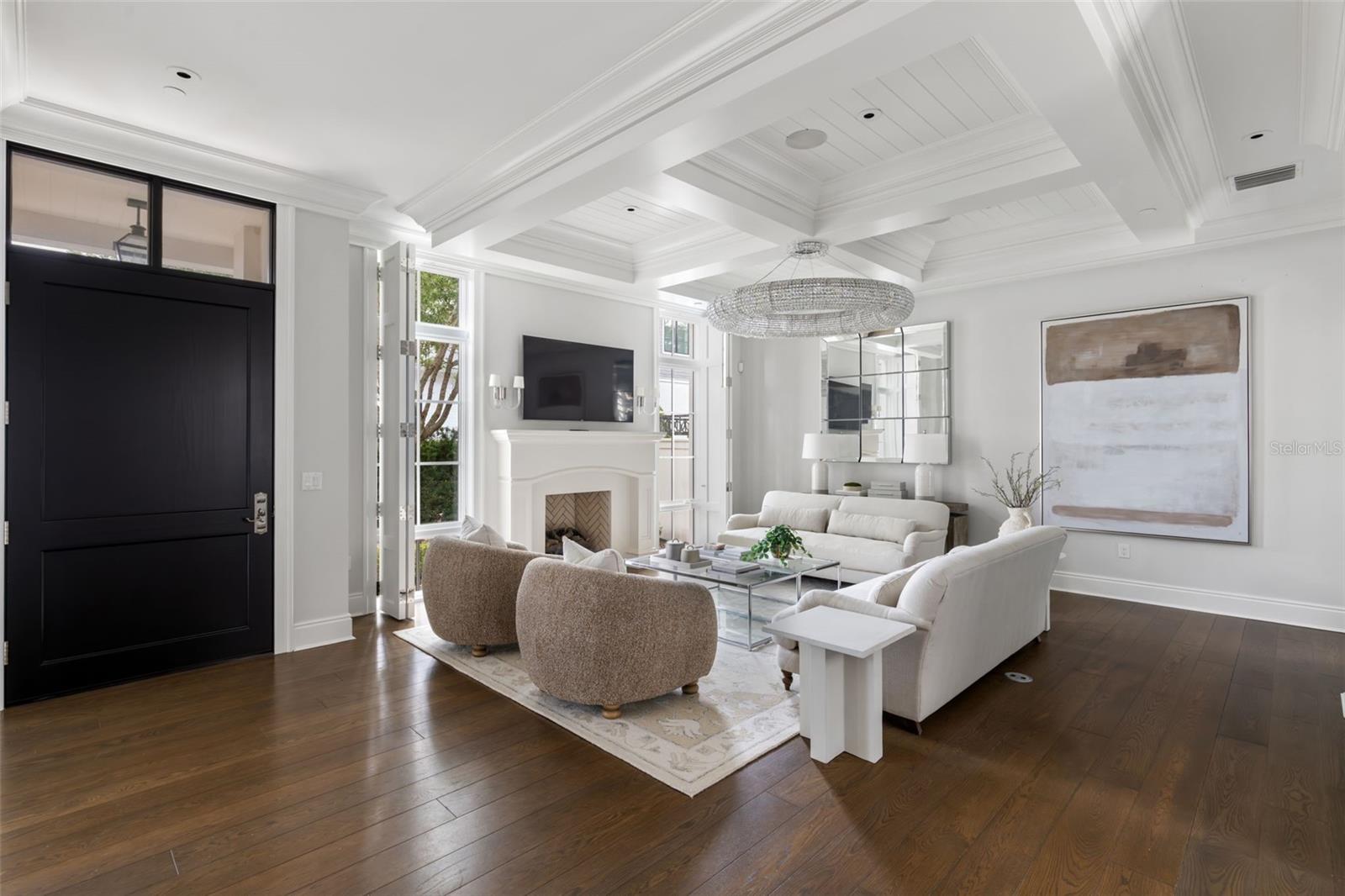 649 N PARK AVE