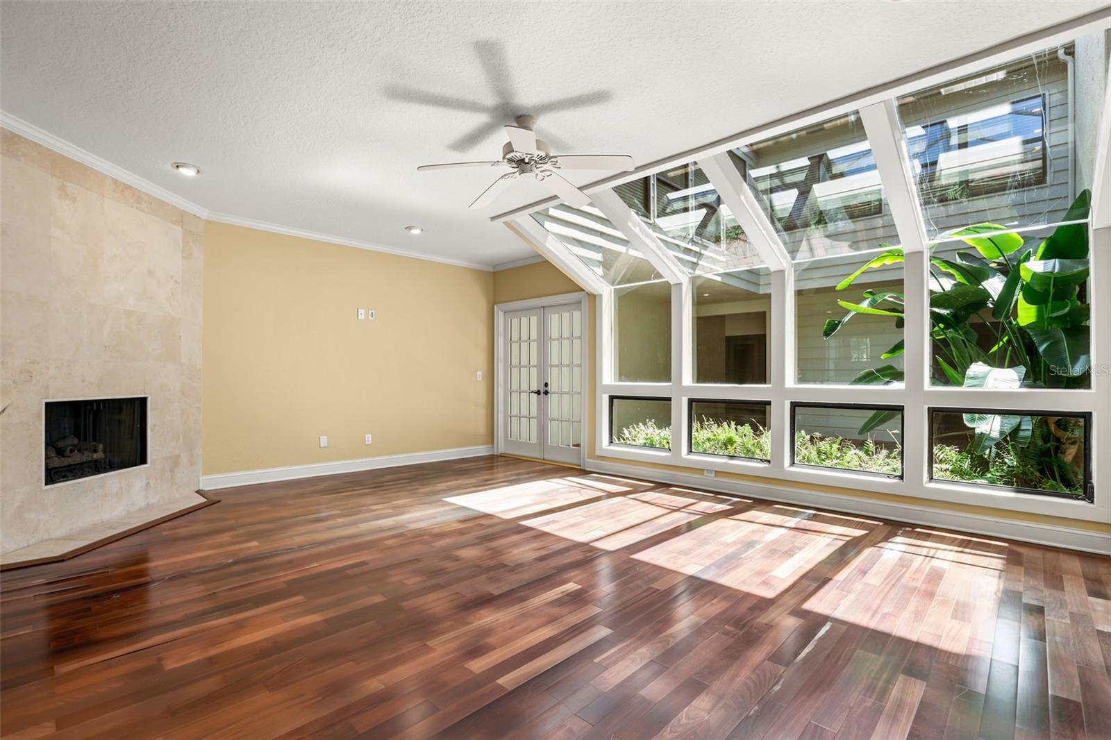 1134 WASHINGTON AVE #13C