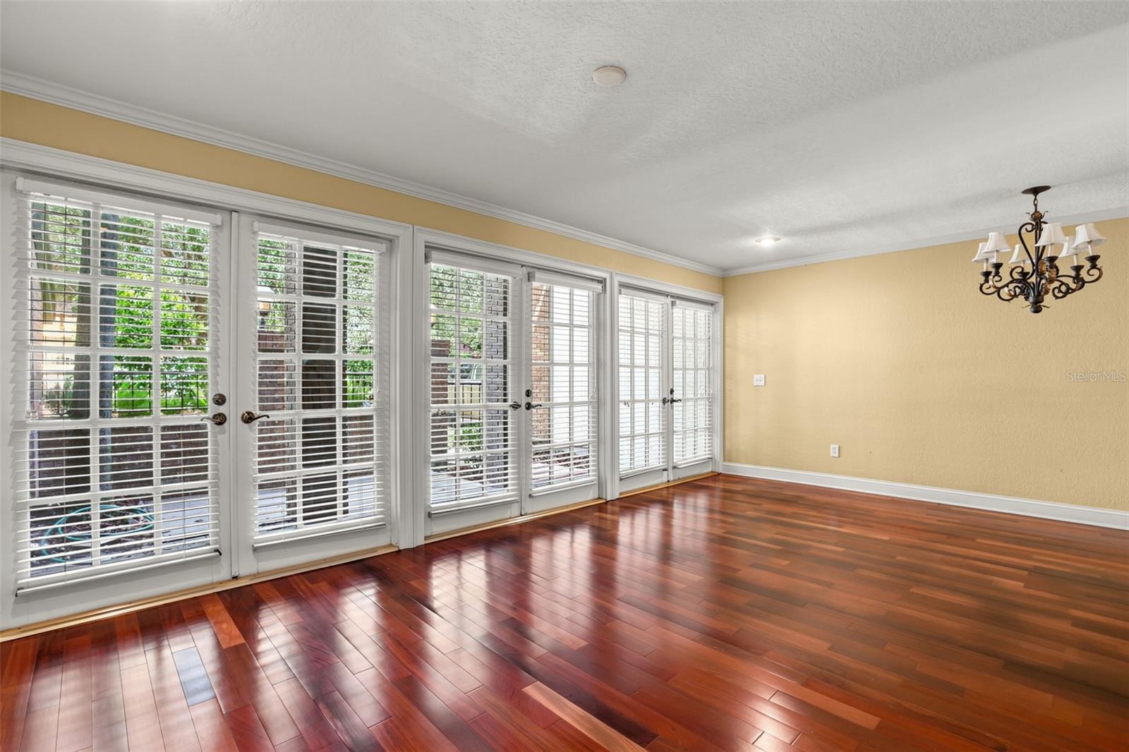 1134 WASHINGTON AVE #13C