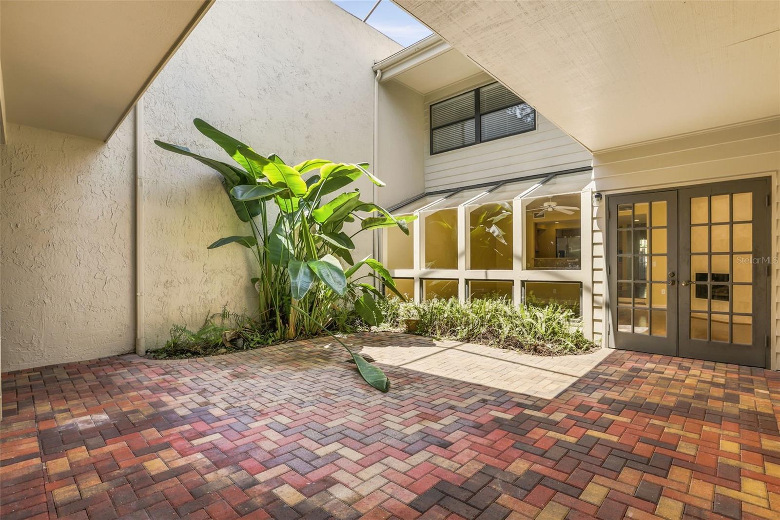 1134 WASHINGTON AVE #13C
