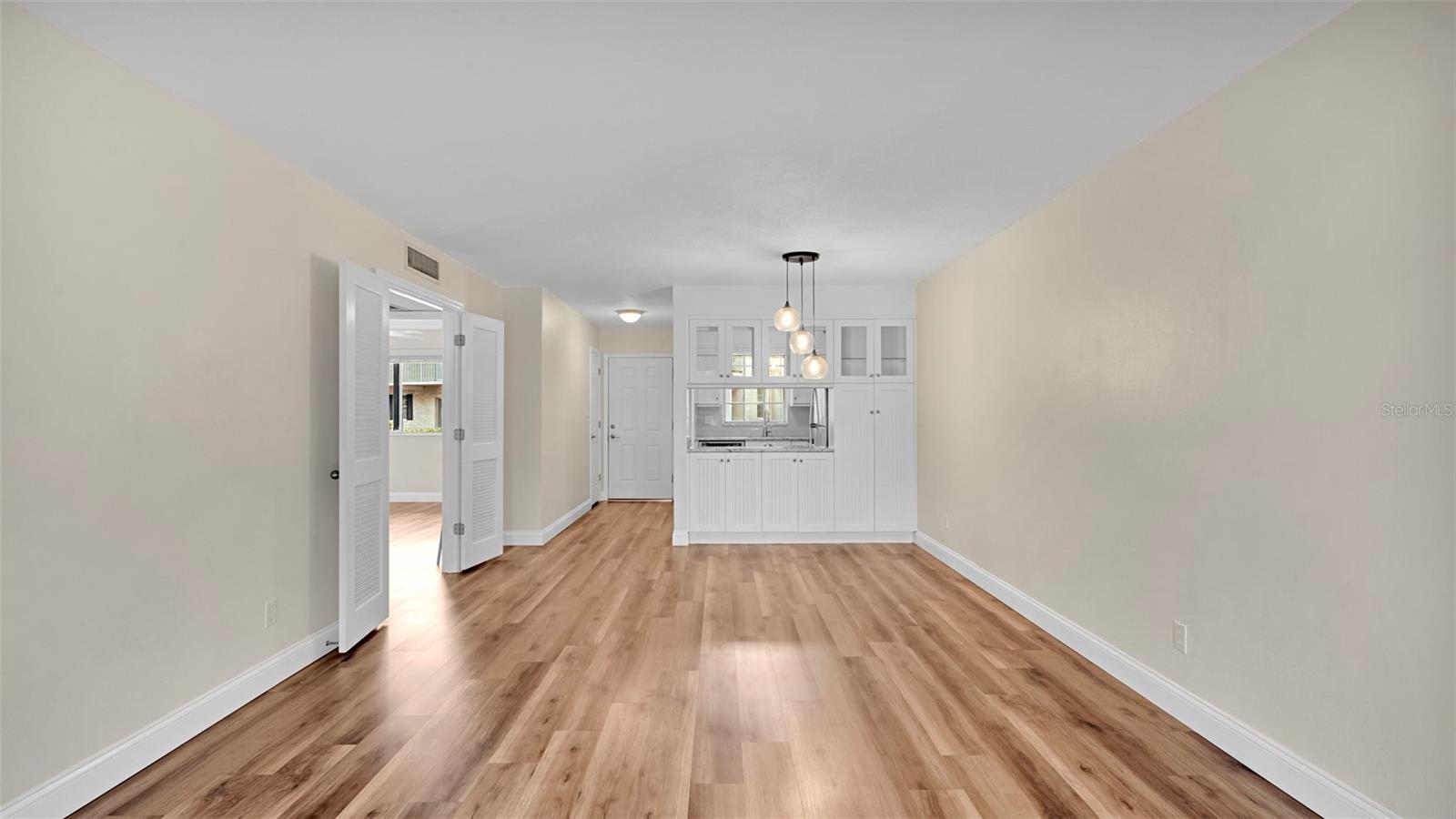 1250 S DENNING DR #127