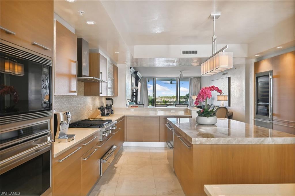 13675 Vanderbilt DR # 508 Unit: I-508