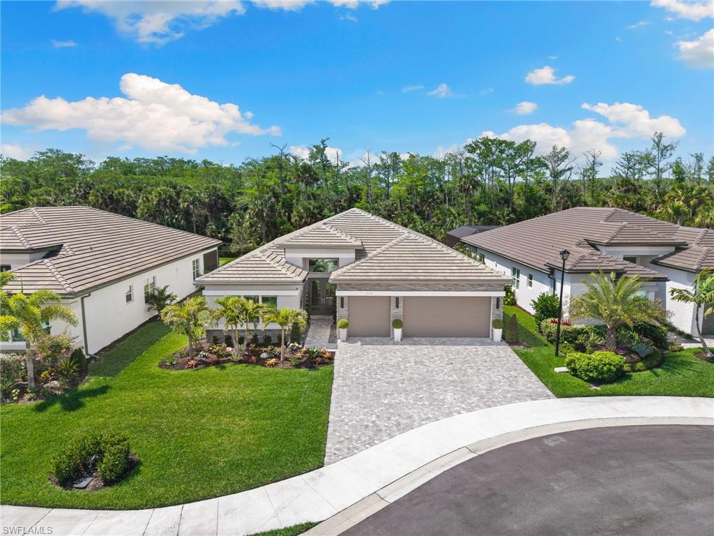 12097 Eucalyptus WAY