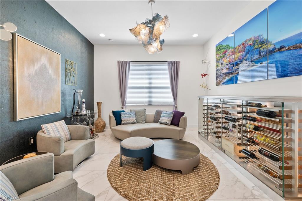 12097 Eucalyptus WAY