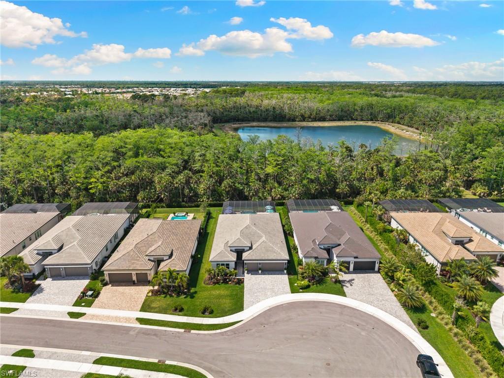 12097 Eucalyptus WAY