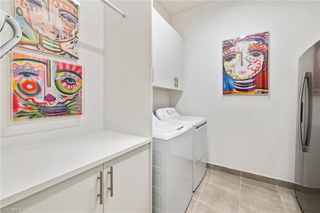 12097 Eucalyptus WAY