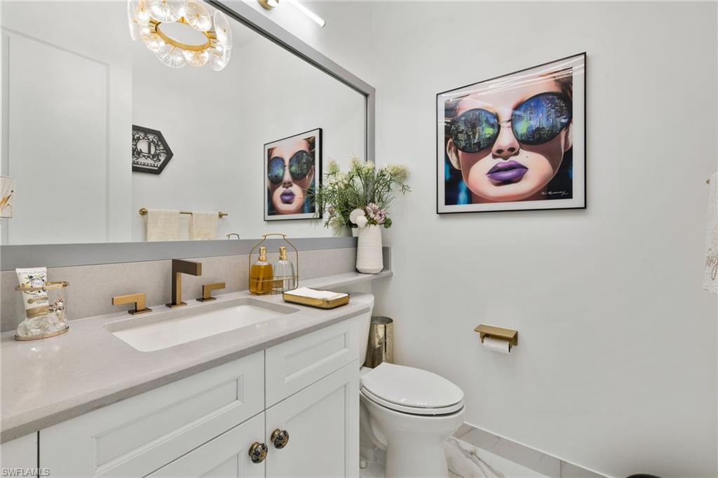 12097 Eucalyptus WAY