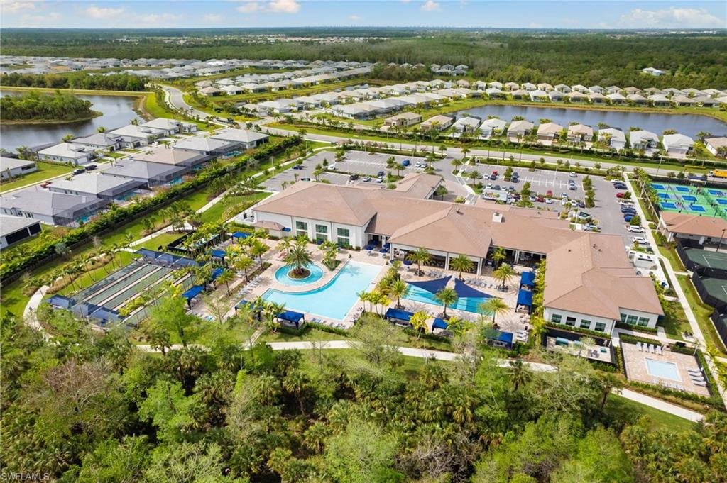 12097 Eucalyptus WAY