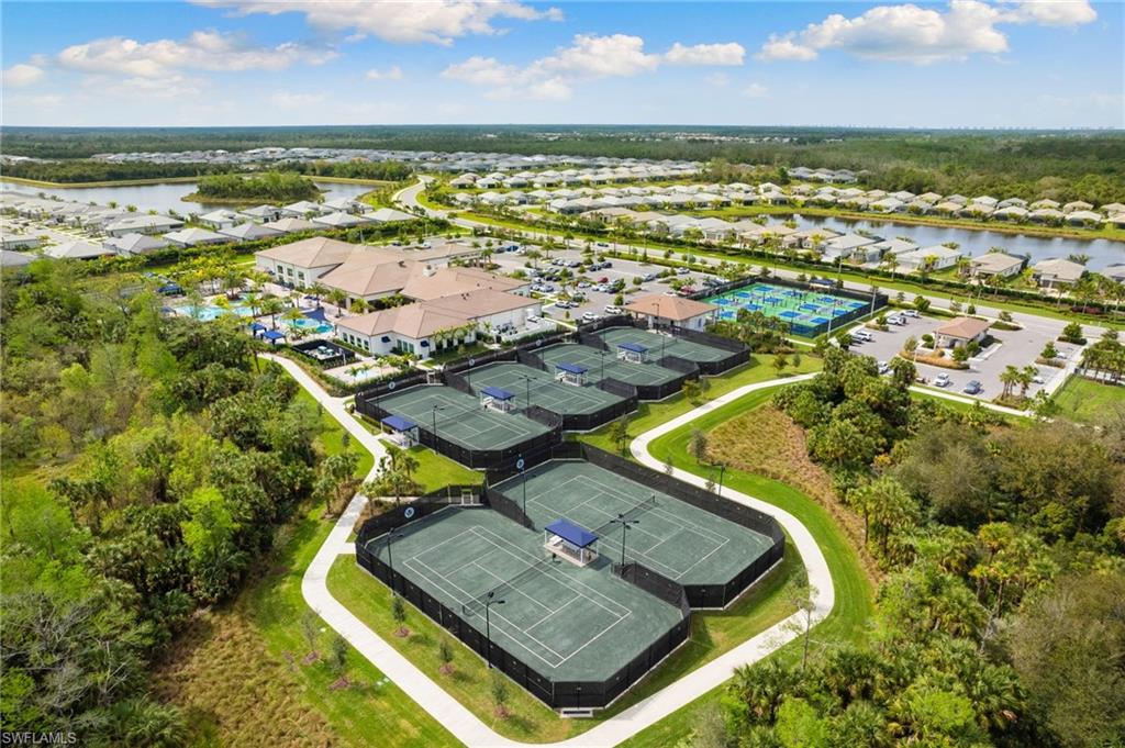 12097 Eucalyptus WAY