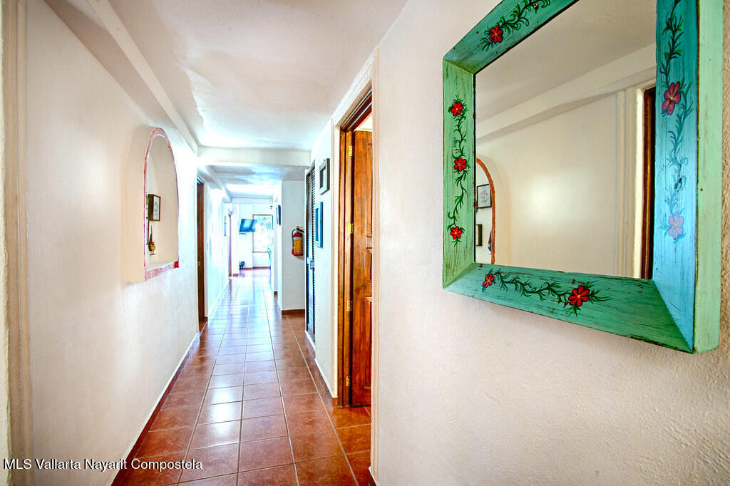 7.5 Carretera a Barra de Navidad 303