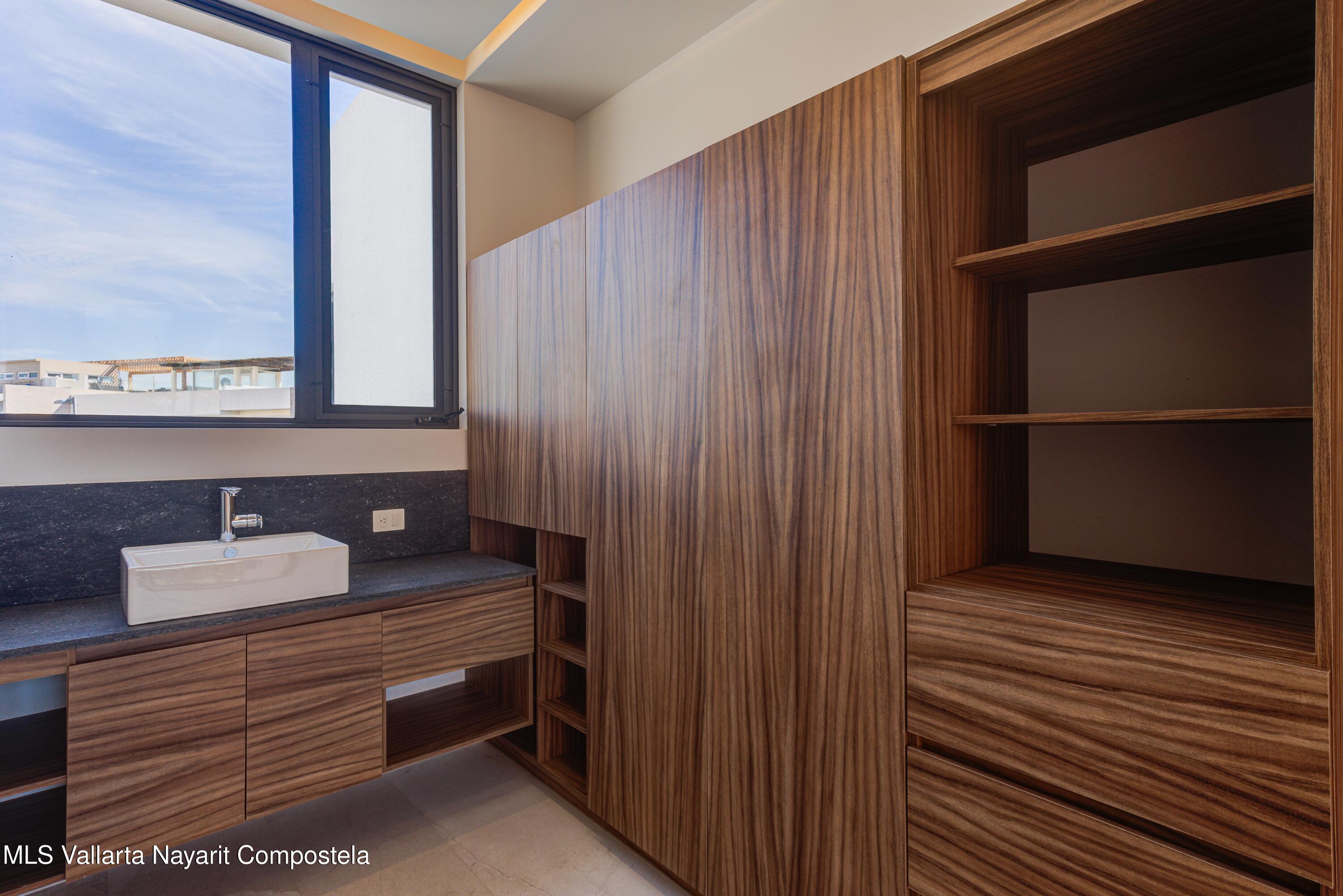 126 Brisa Marina