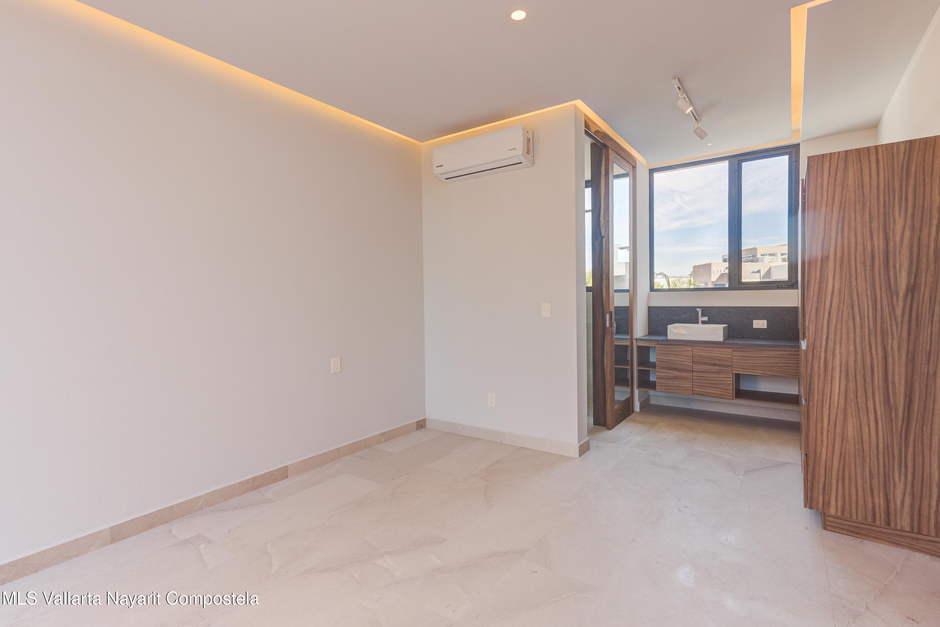 126 Brisa Marina