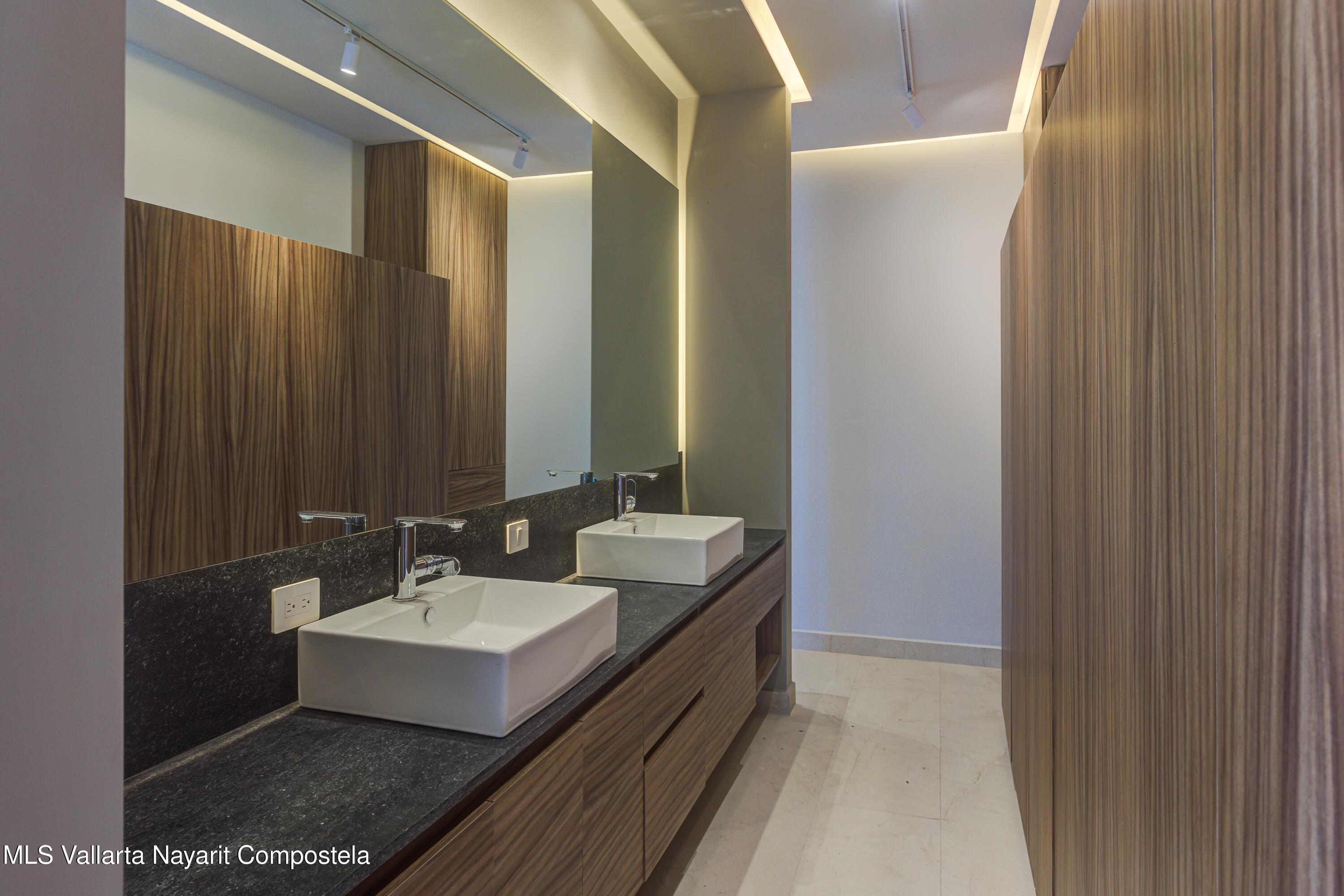 126 Brisa Marina
