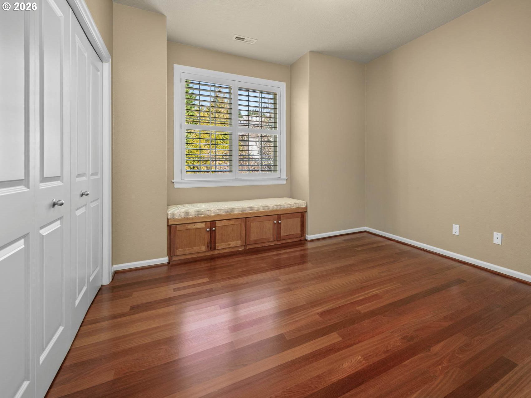 1815 NW ROSEFINCH LN