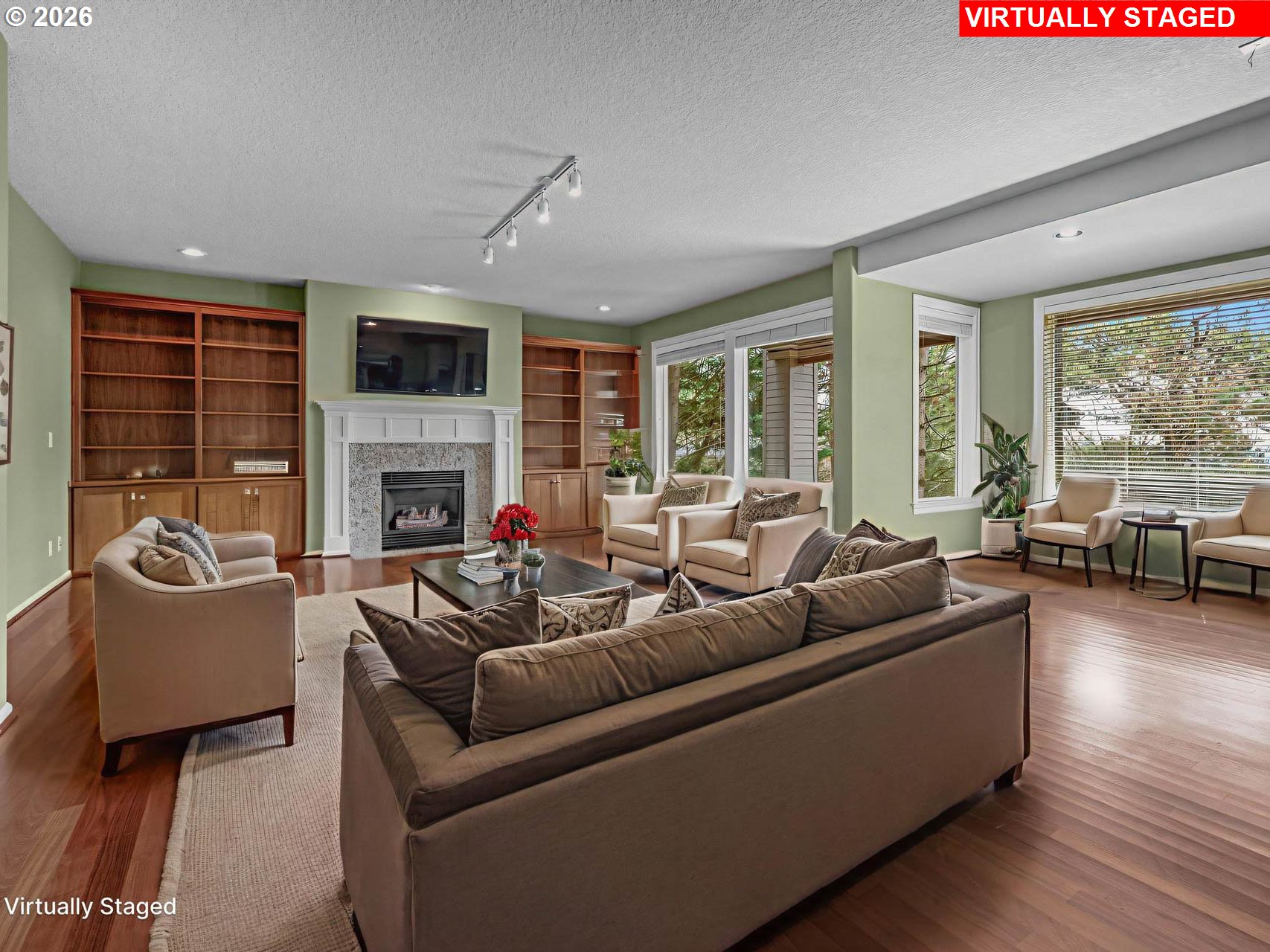 1815 NW ROSEFINCH LN