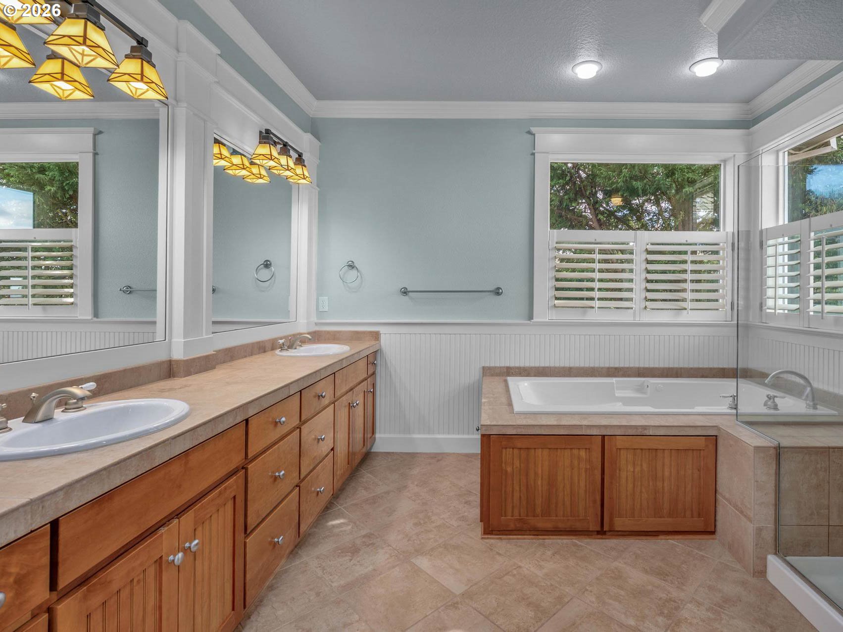 1815 NW ROSEFINCH LN