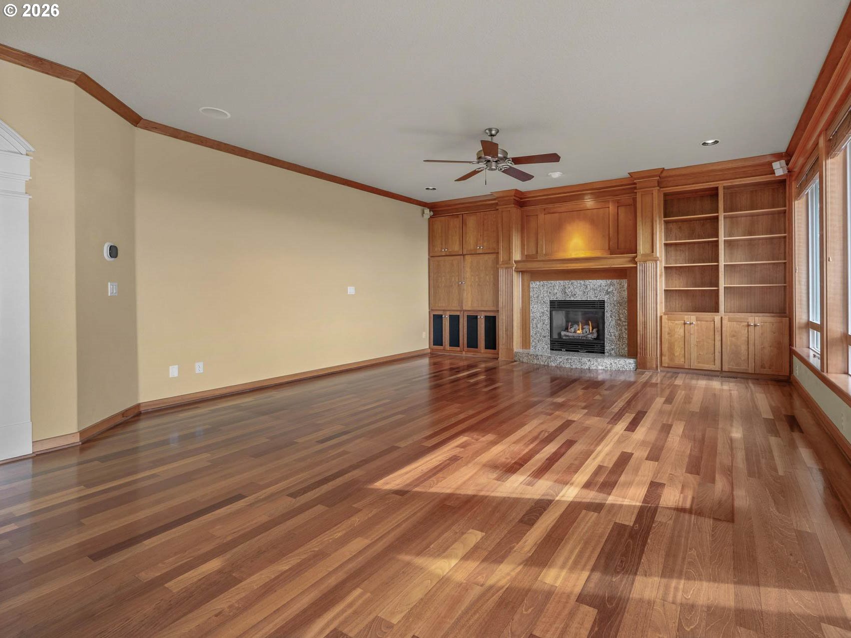 1815 NW ROSEFINCH LN