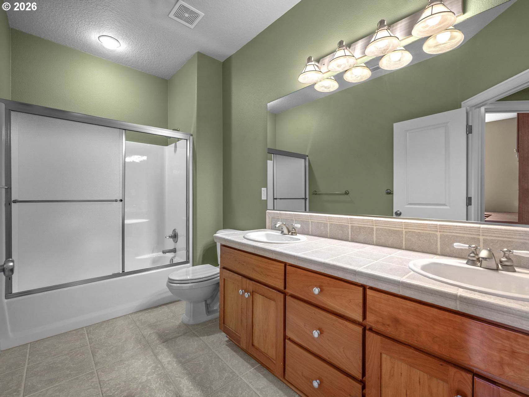 1815 NW ROSEFINCH LN