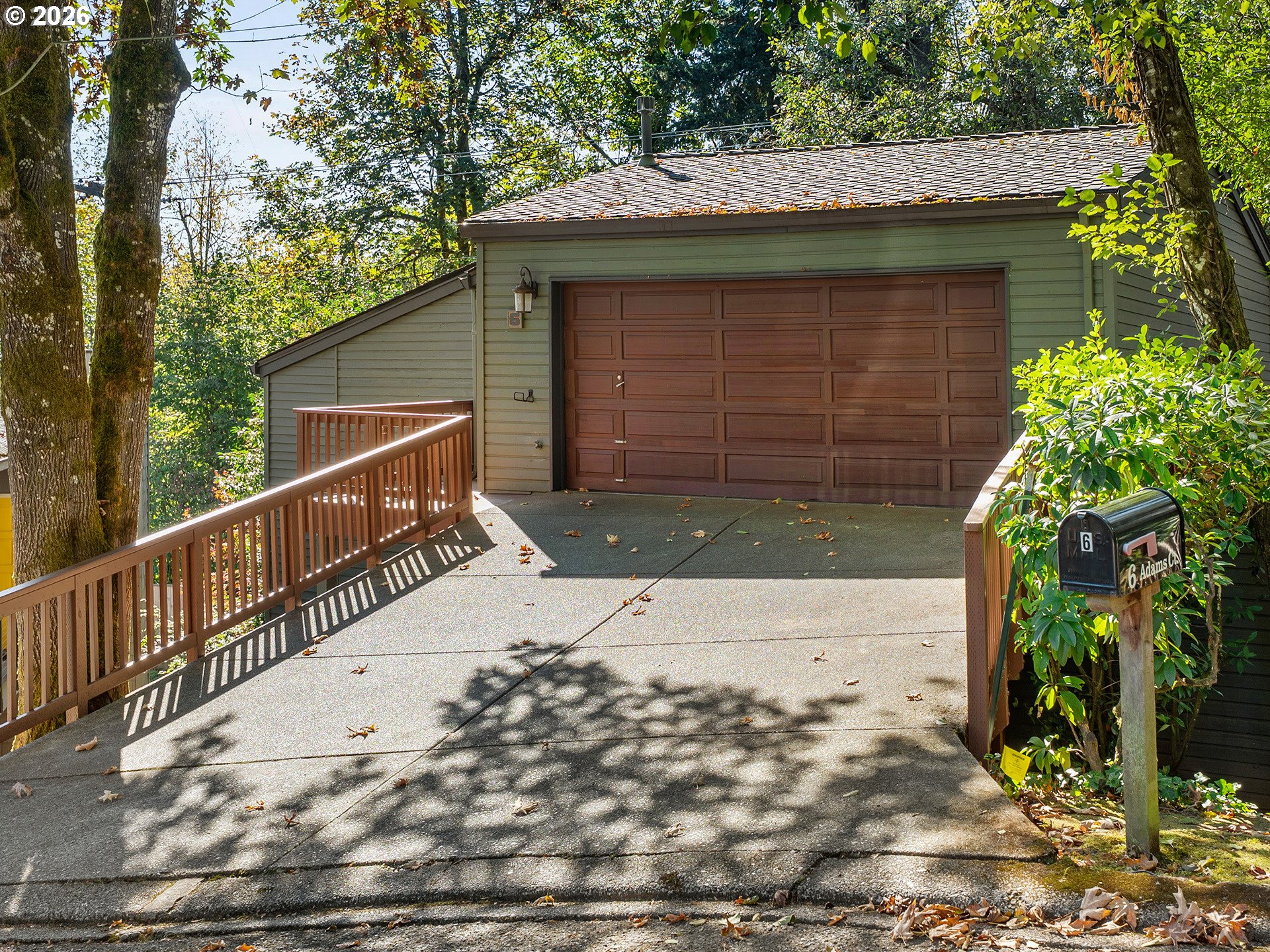 6 ADAMS CT