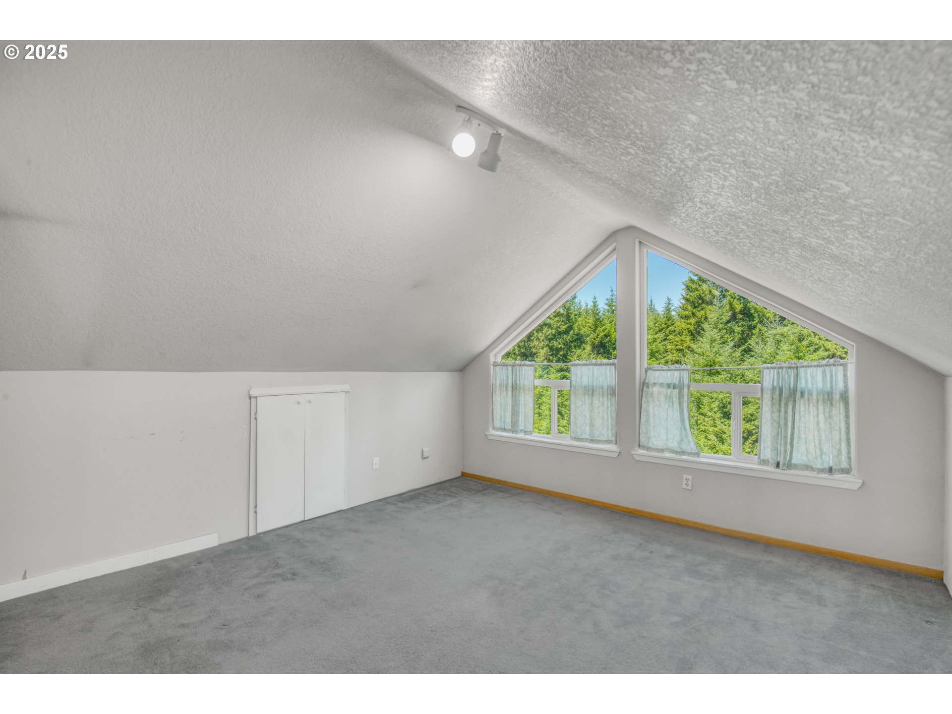 24150 NW GREEN MOUNTAIN RD