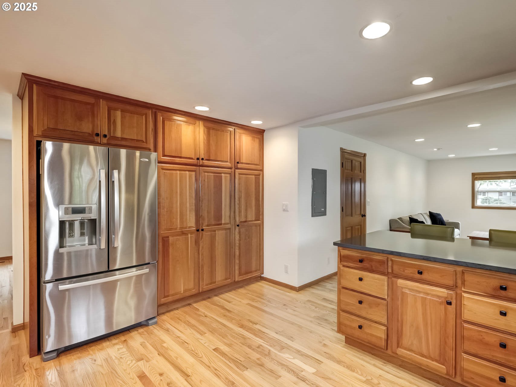313 NE 18TH AVE