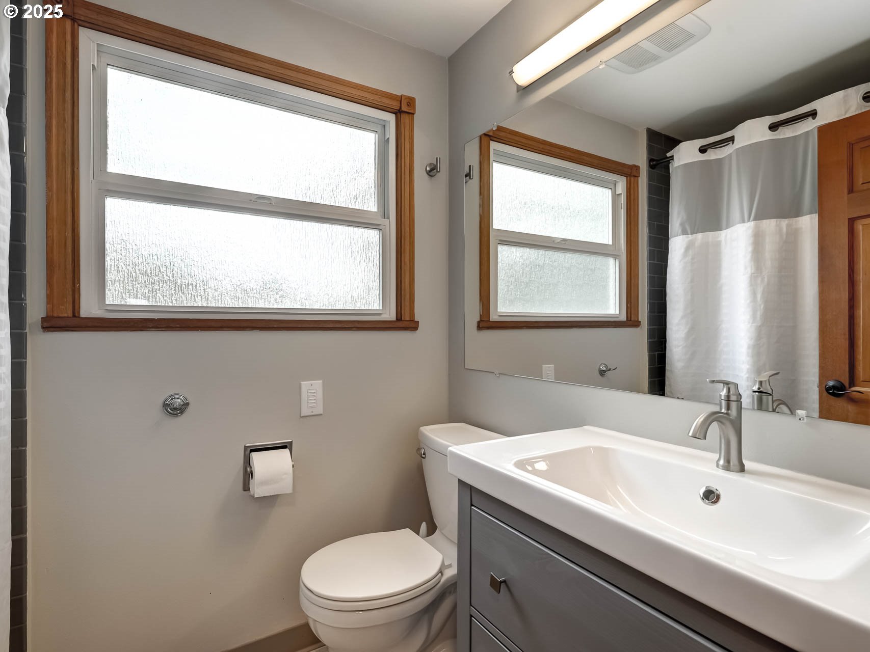 313 NE 18TH AVE