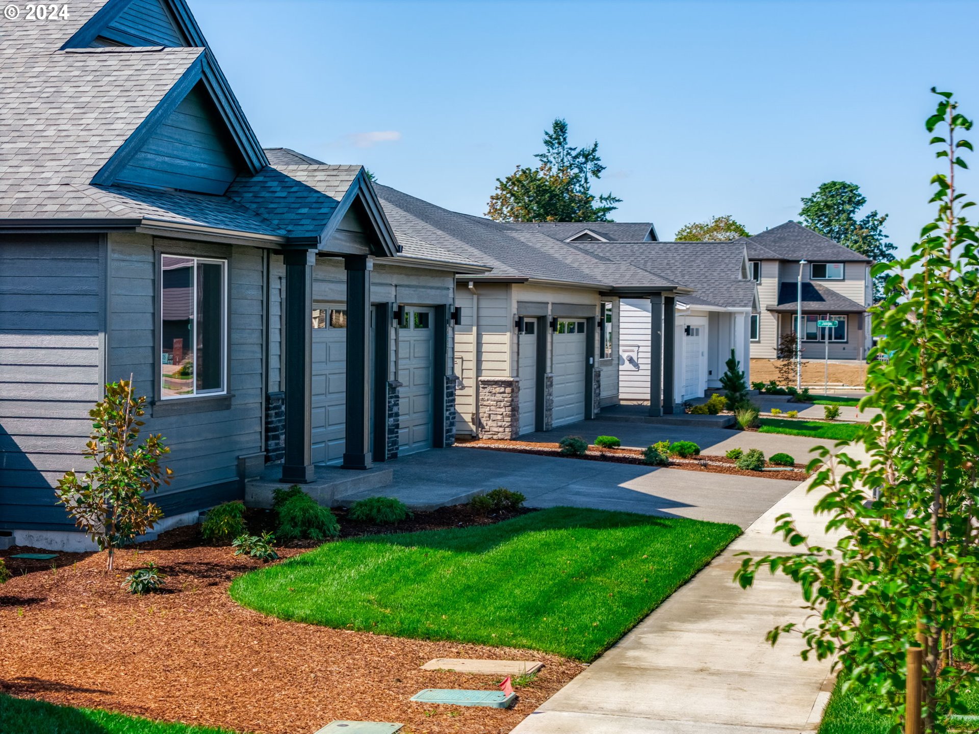1175 SE 18th AVE
