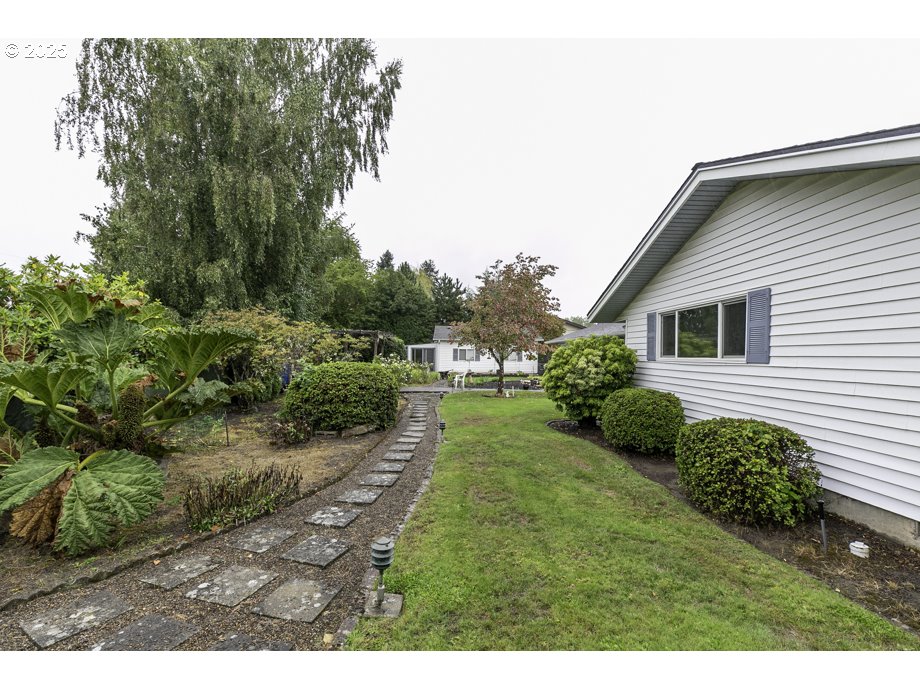 700 NW 18TH PL, McMinnville