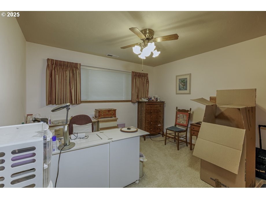 700 NW 18TH PL, McMinnville