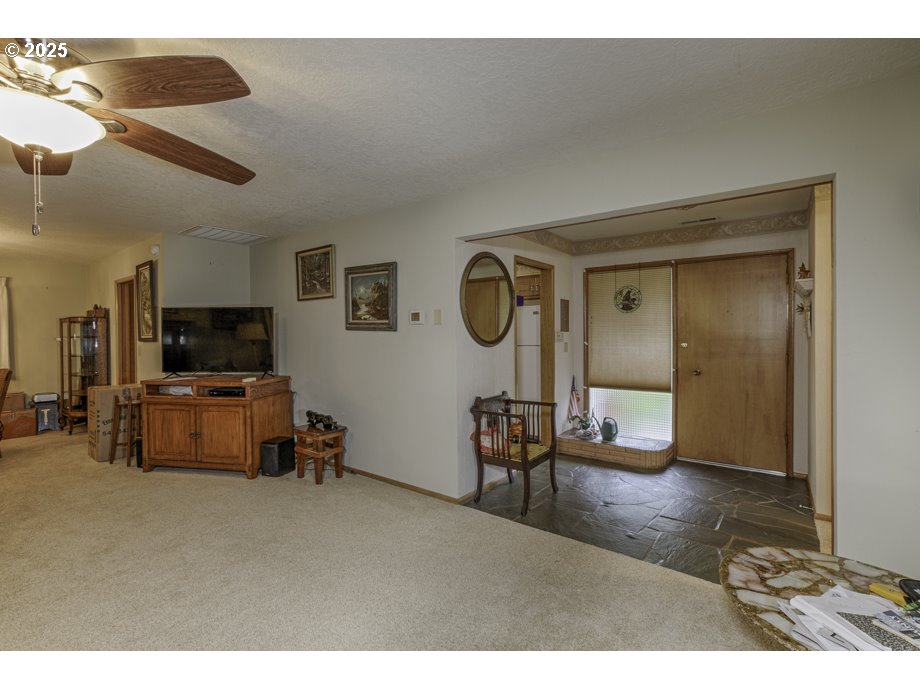 700 NW 18TH PL, McMinnville