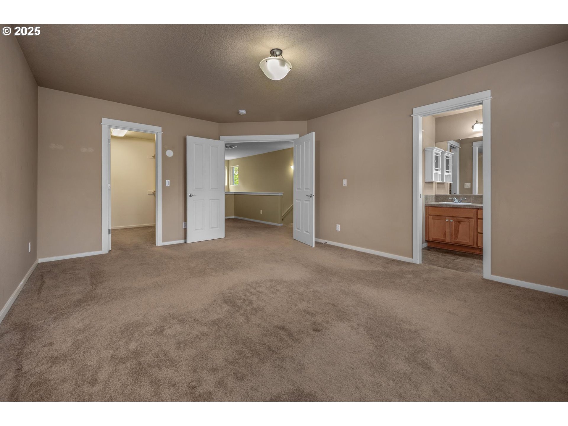 830 NE 73RD AVE