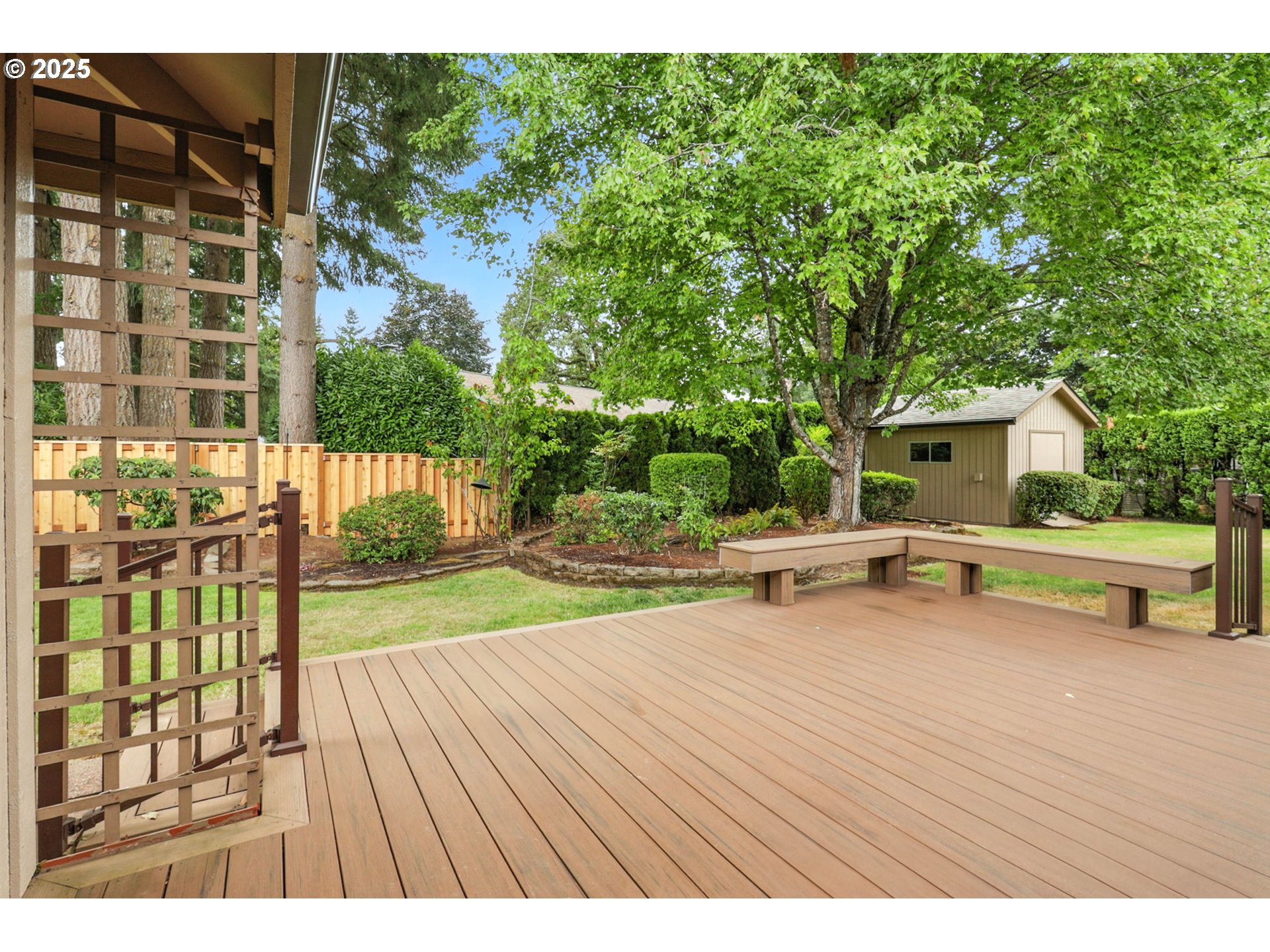 2142 SE GERHARD DR