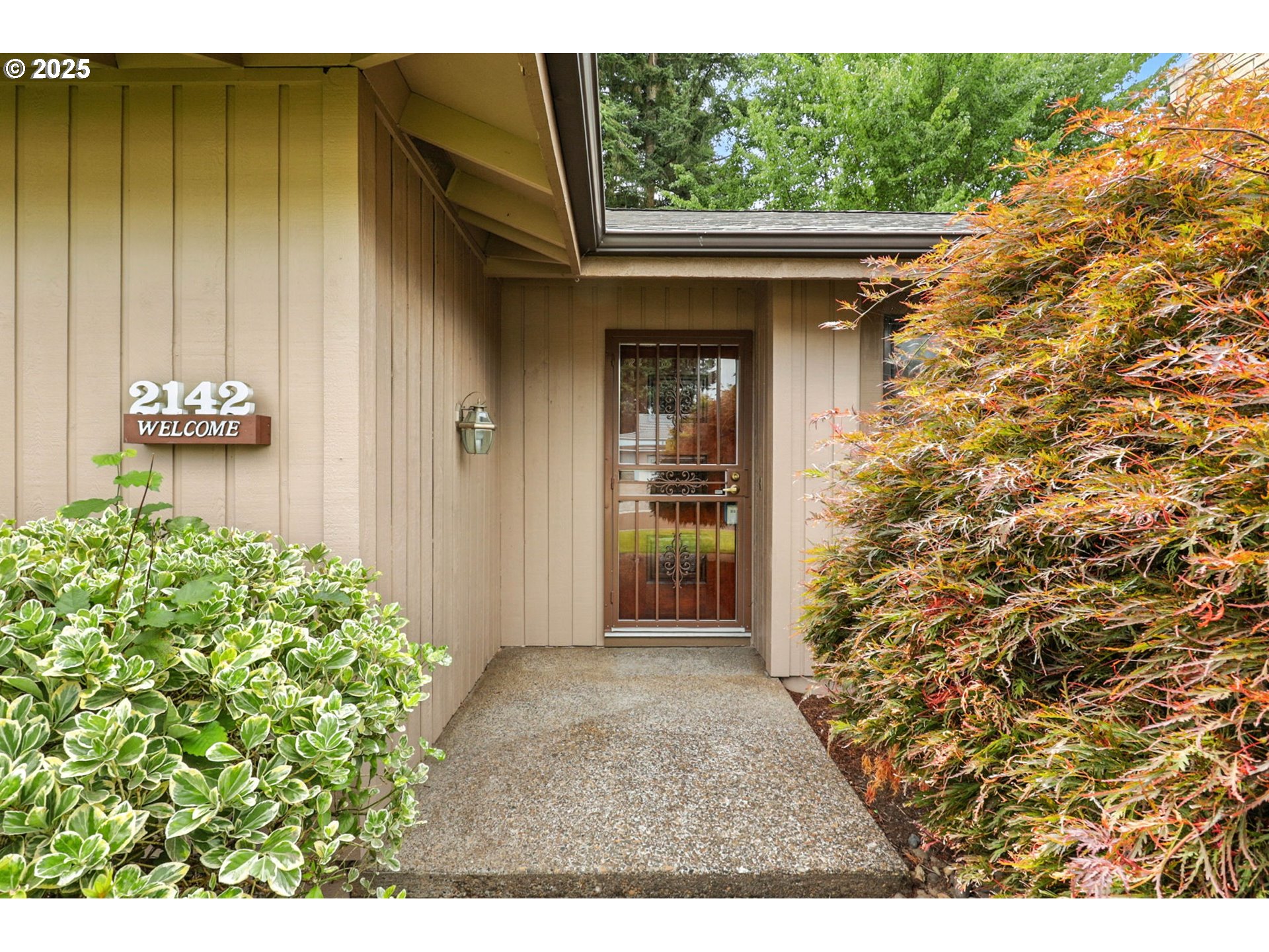 2142 SE GERHARD DR