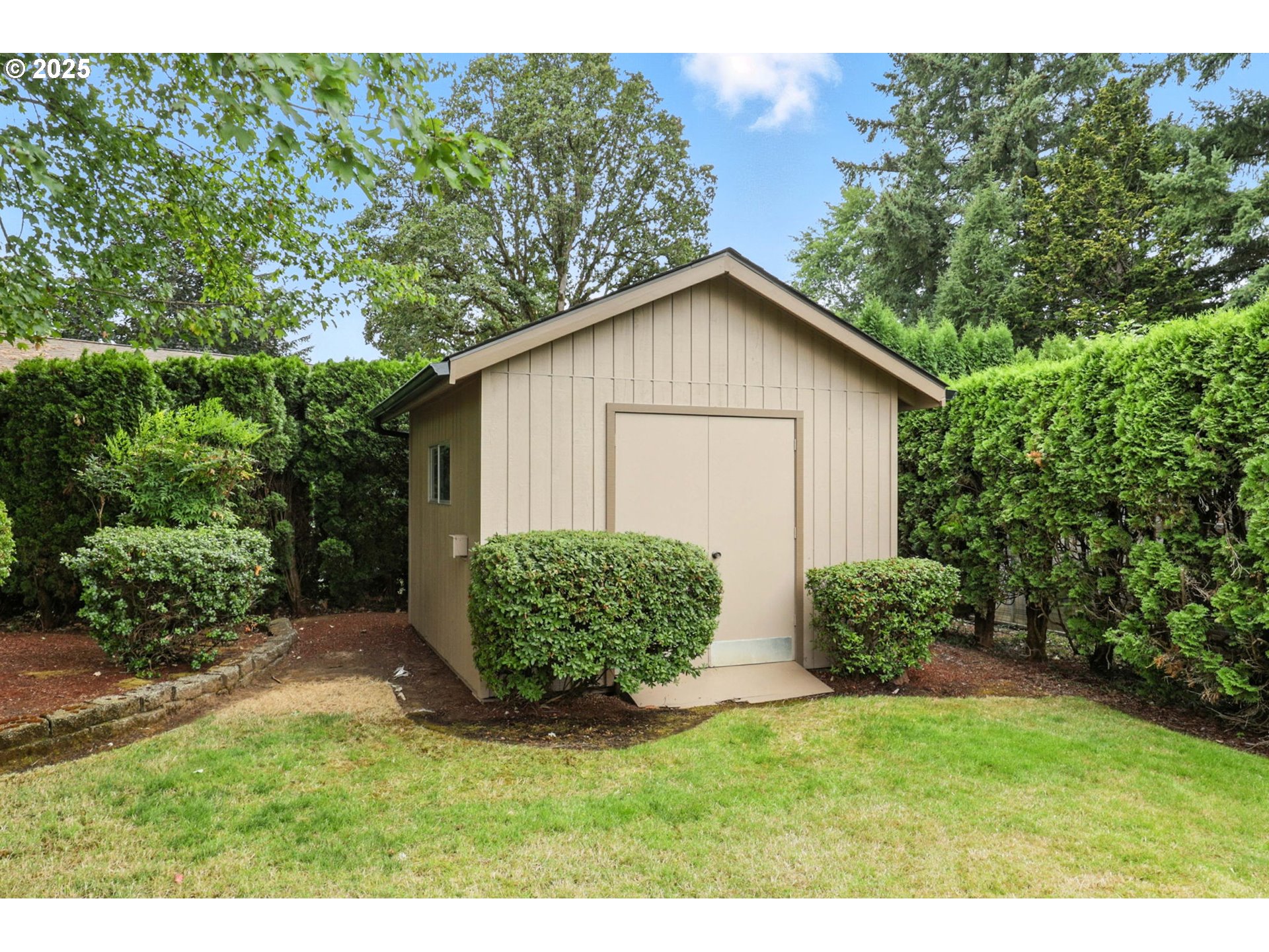 2142 SE GERHARD DR