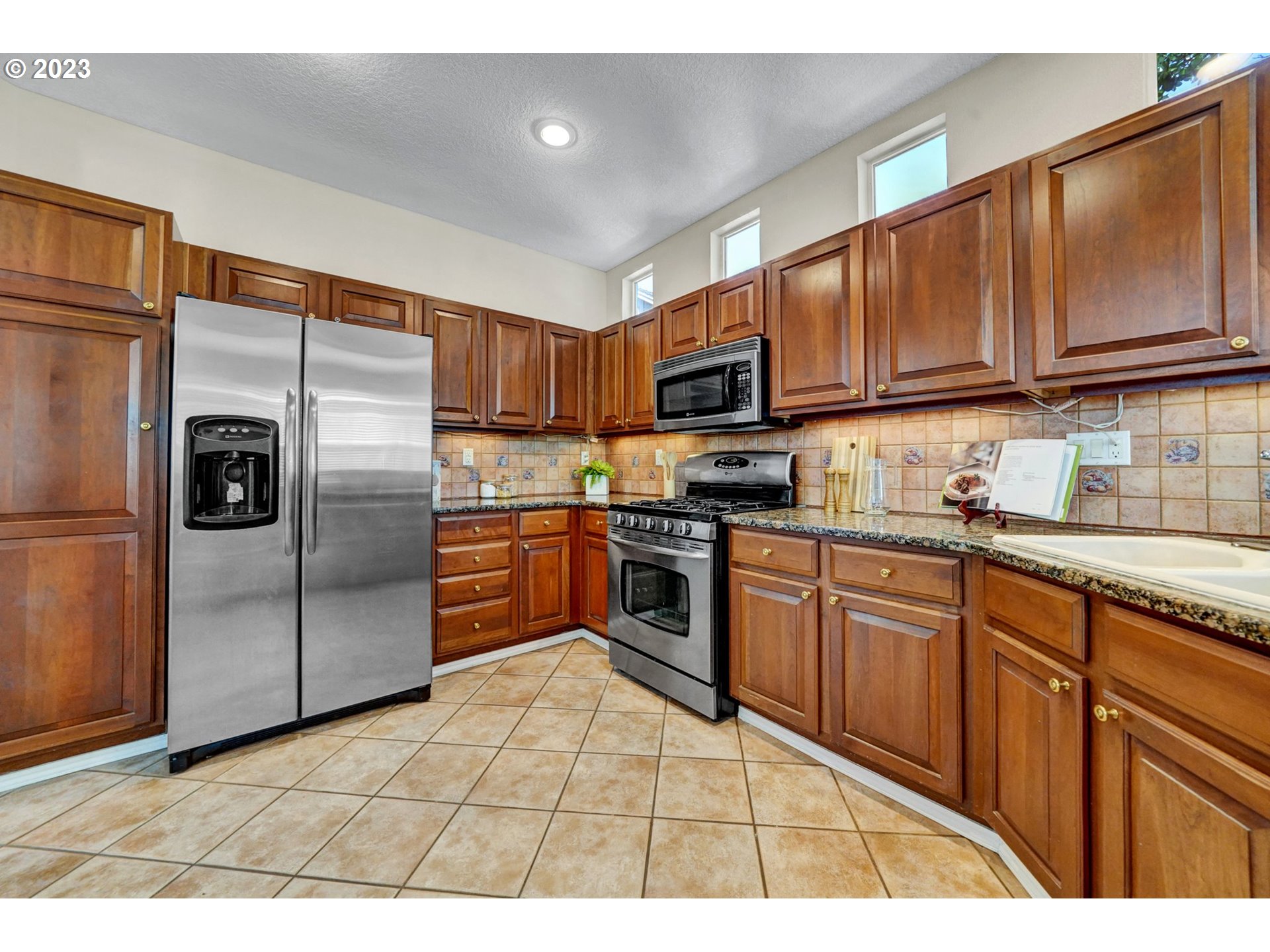 1551 NE ORENCO STATION PKWY