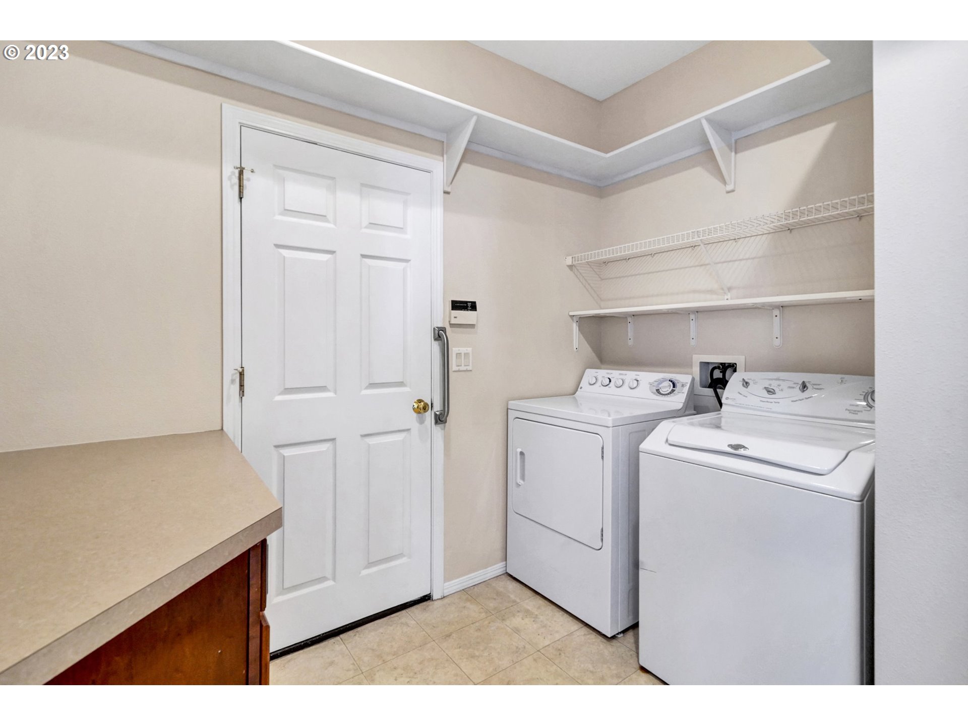 1551 NE ORENCO STATION PKWY