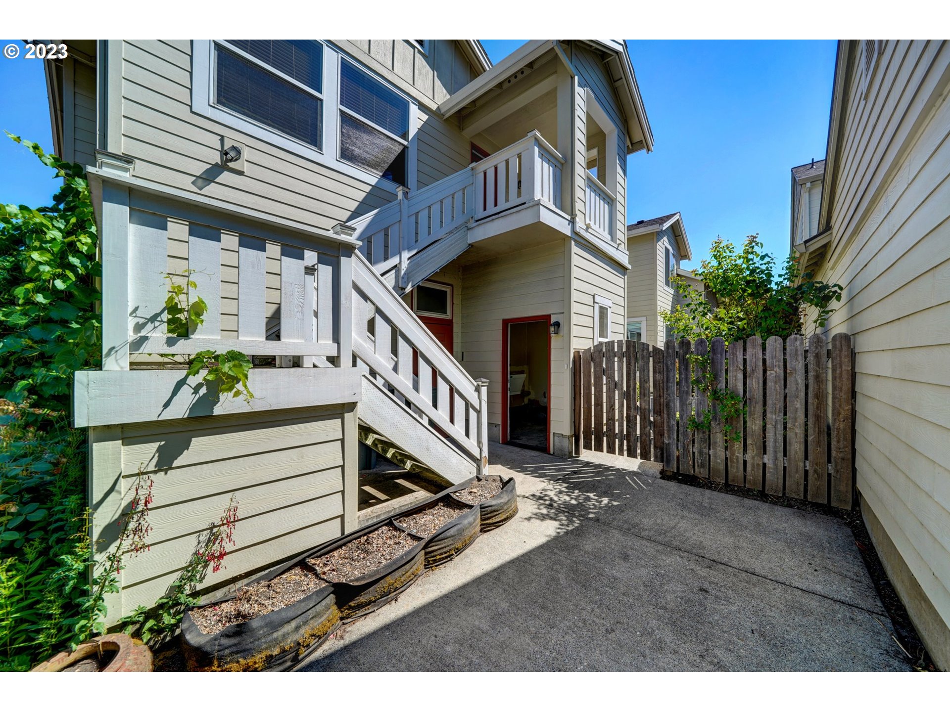 1551 NE ORENCO STATION PKWY