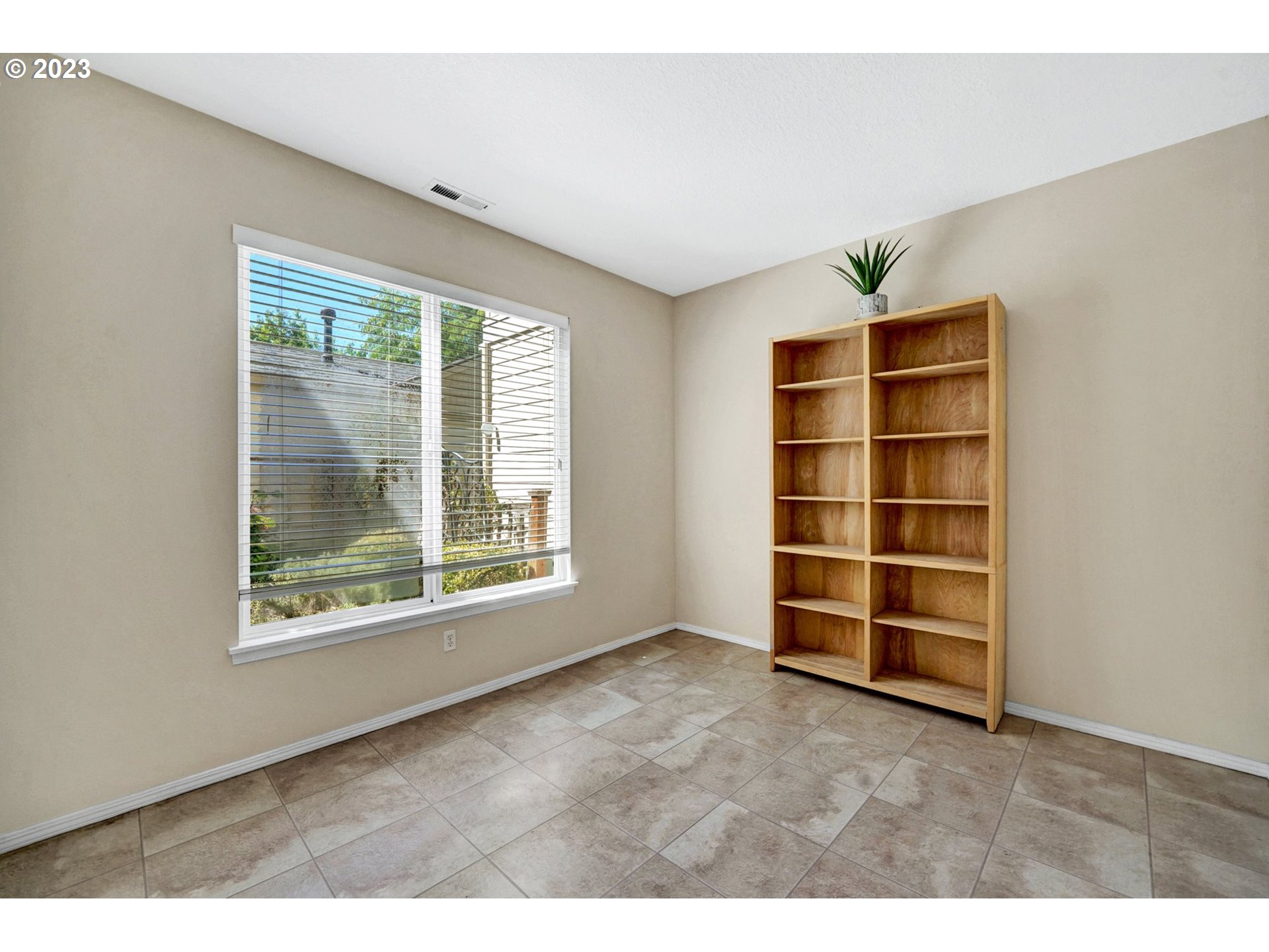 1551 NE ORENCO STATION PKWY