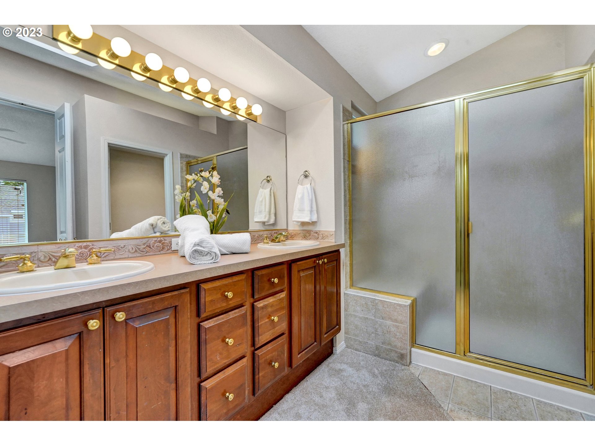 1551 NE ORENCO STATION PKWY