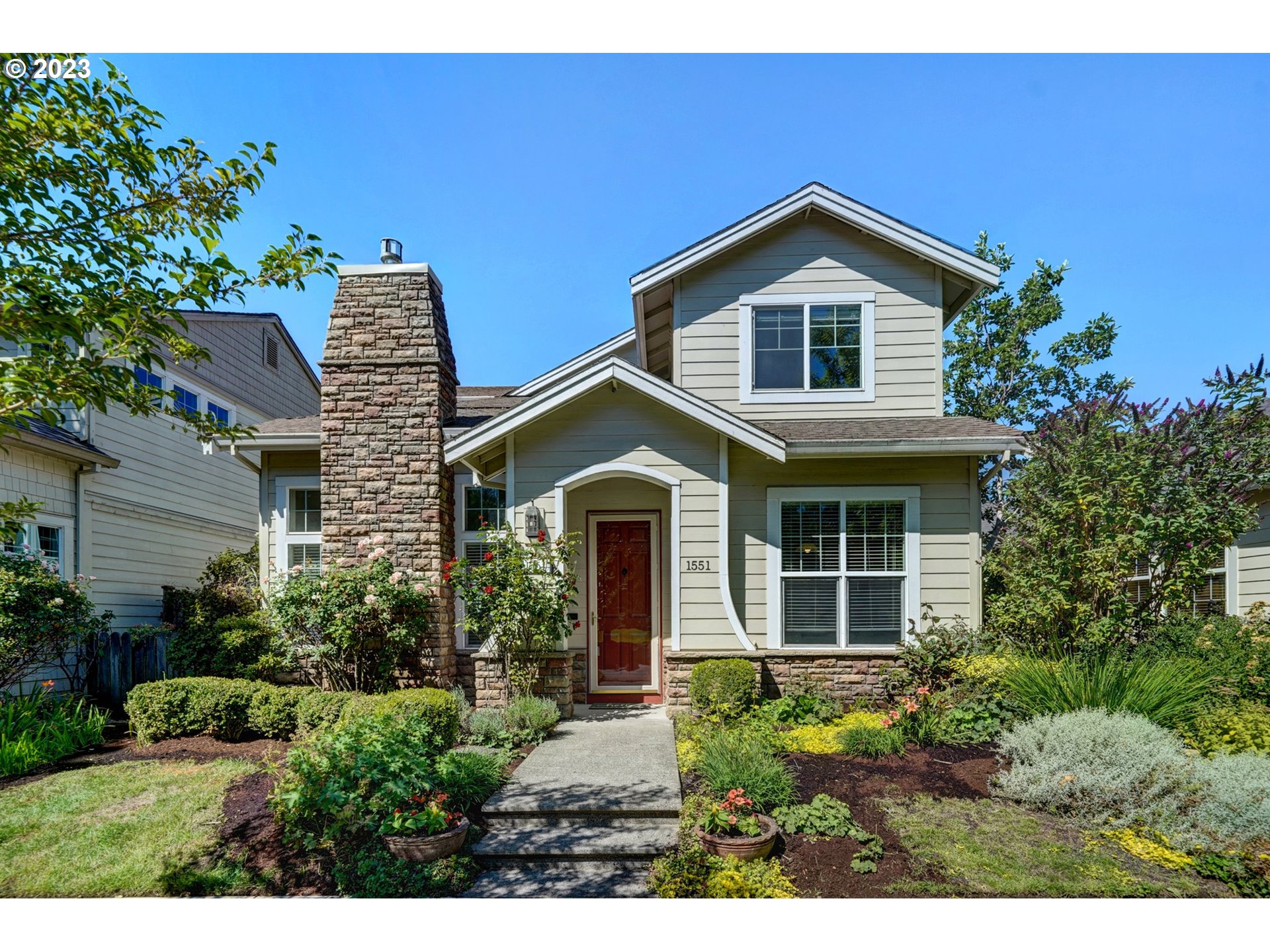 1551 NE ORENCO STATION PKWY