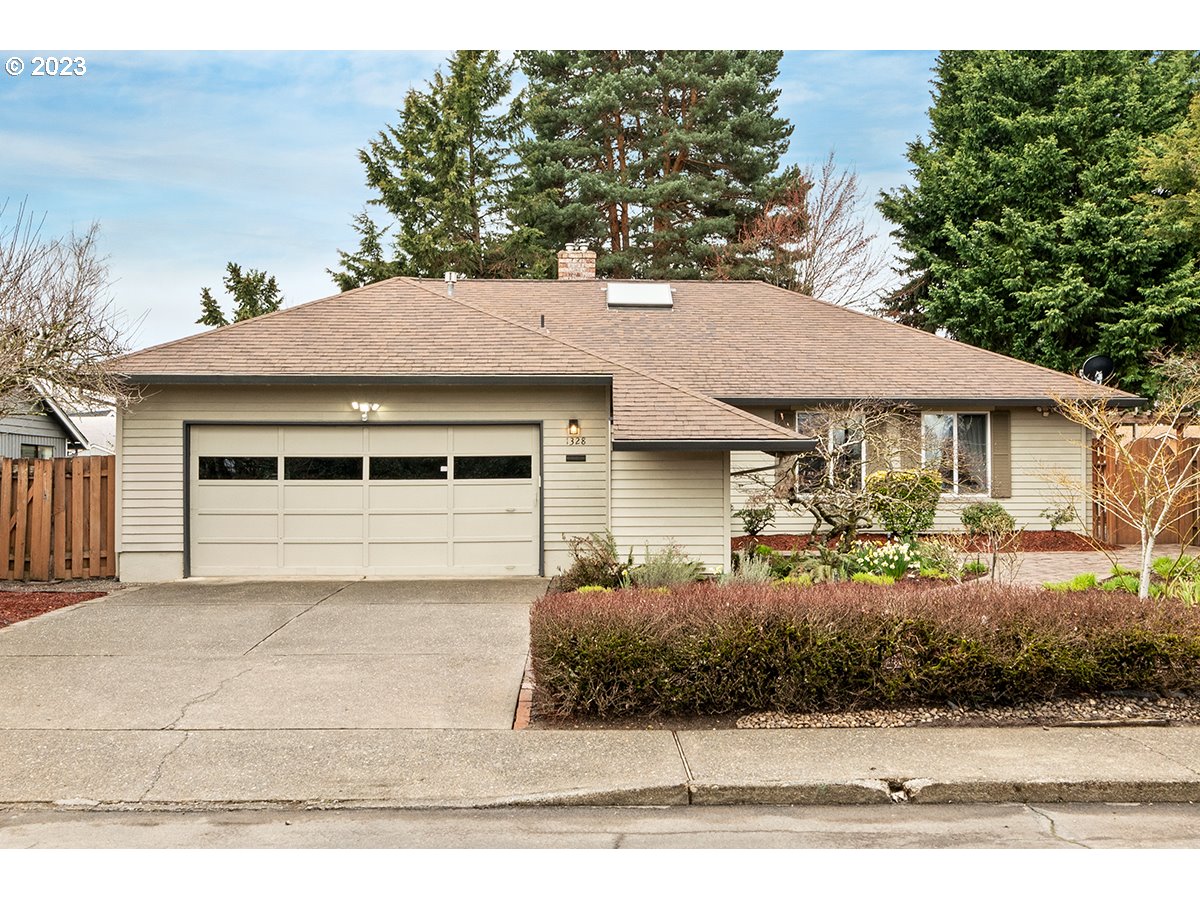 1328 SE JACQUELIN DR