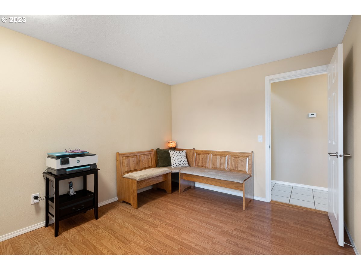 1328 SE JACQUELIN DR