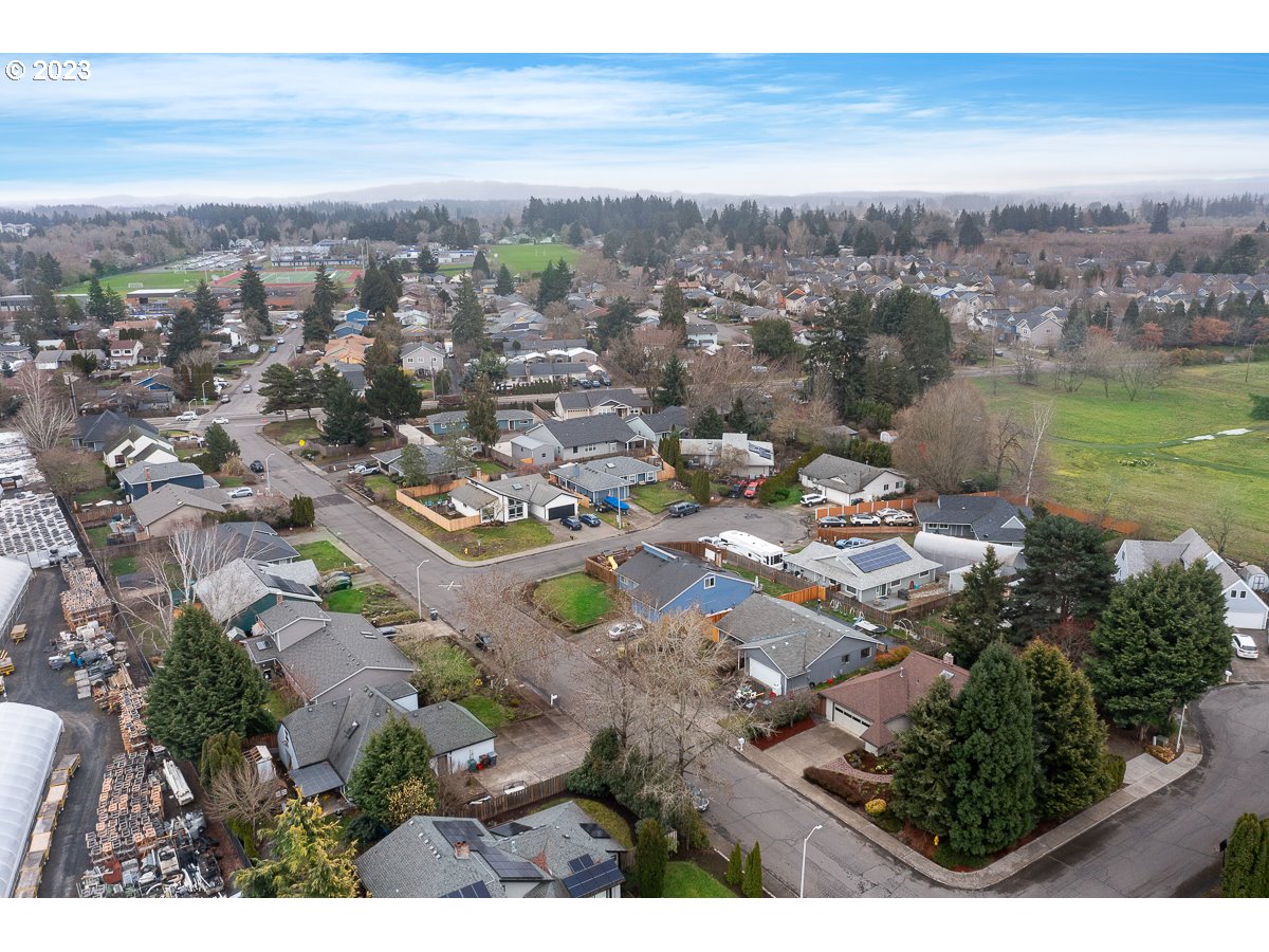 1328 SE JACQUELIN DR