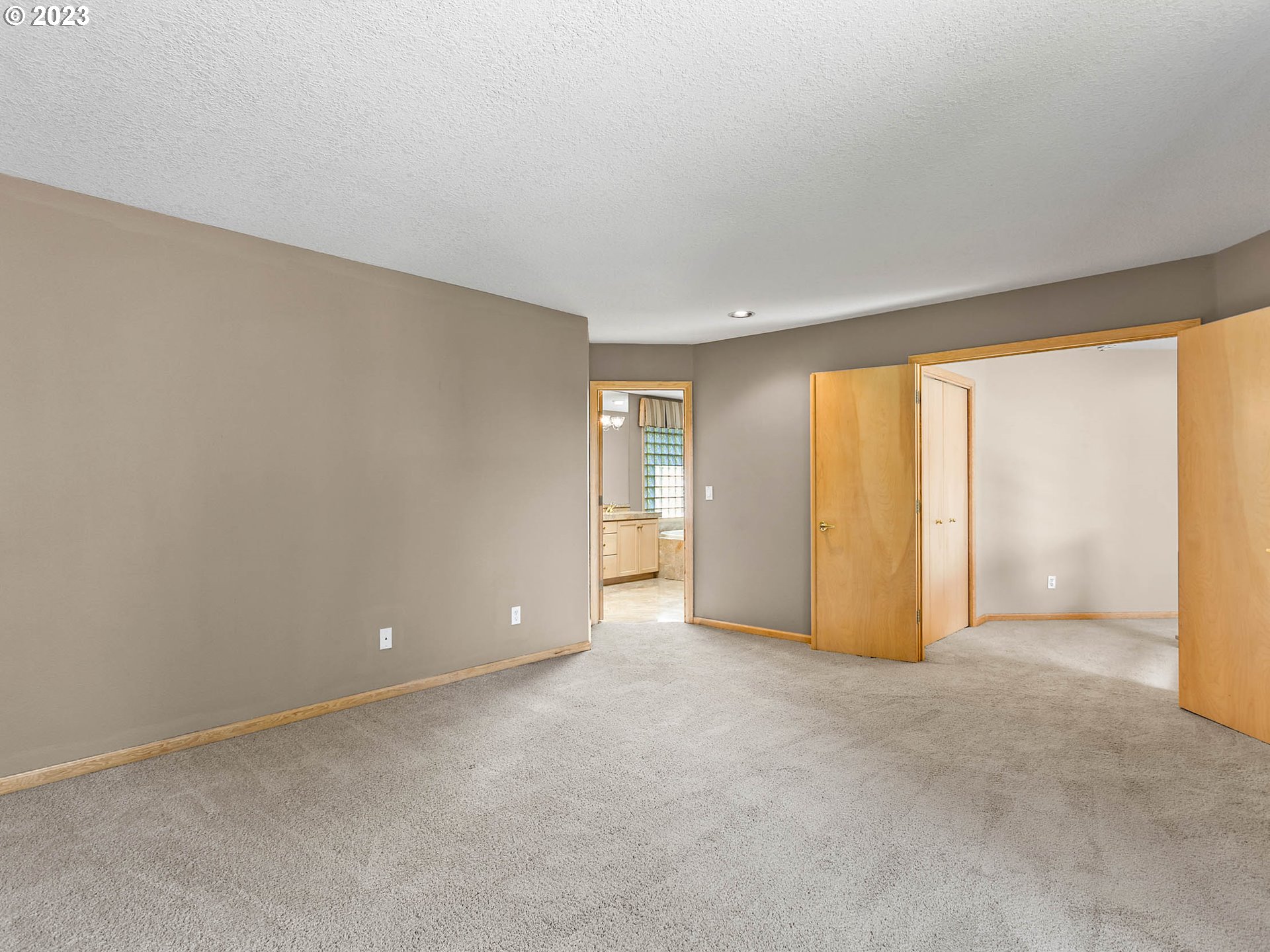8351 SW CHARLOTTE DR
