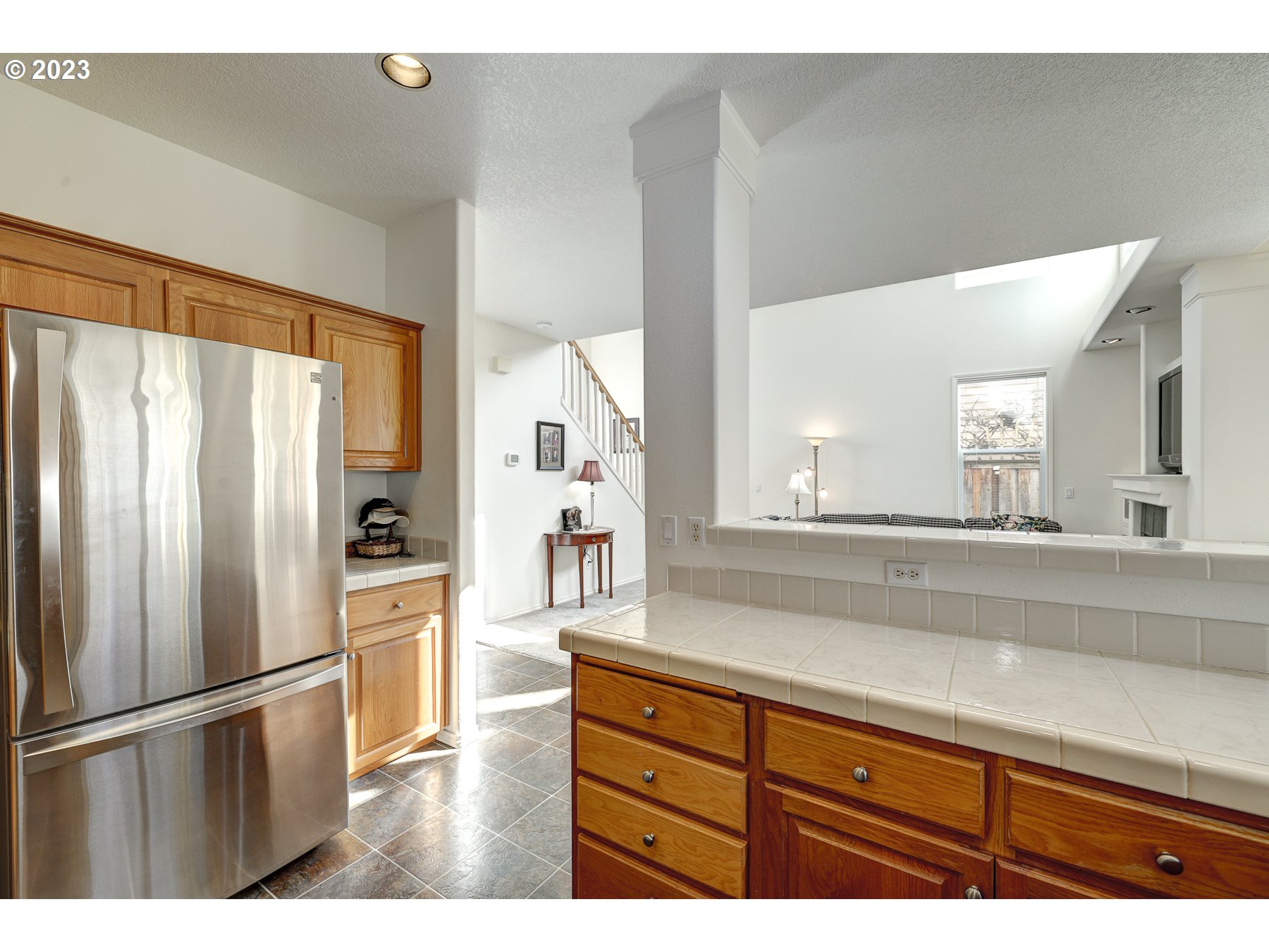 1669 NE GLEN ELLEN DR